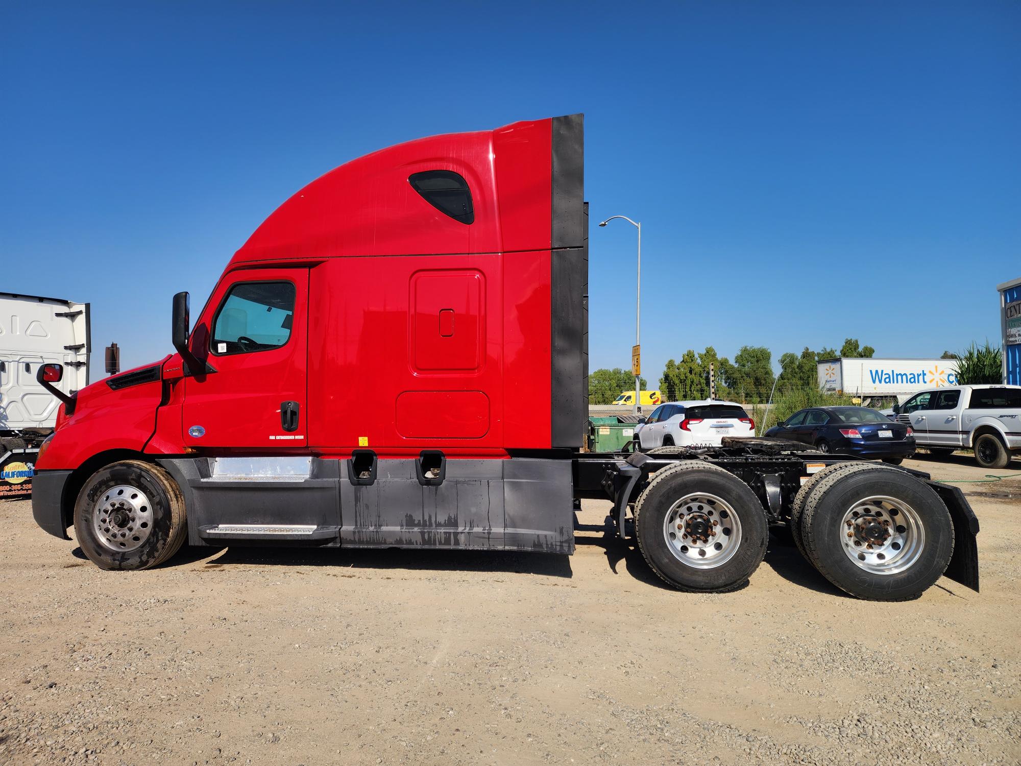 2020 FREIGHTLINER CASCADIA 126SLP - image 3