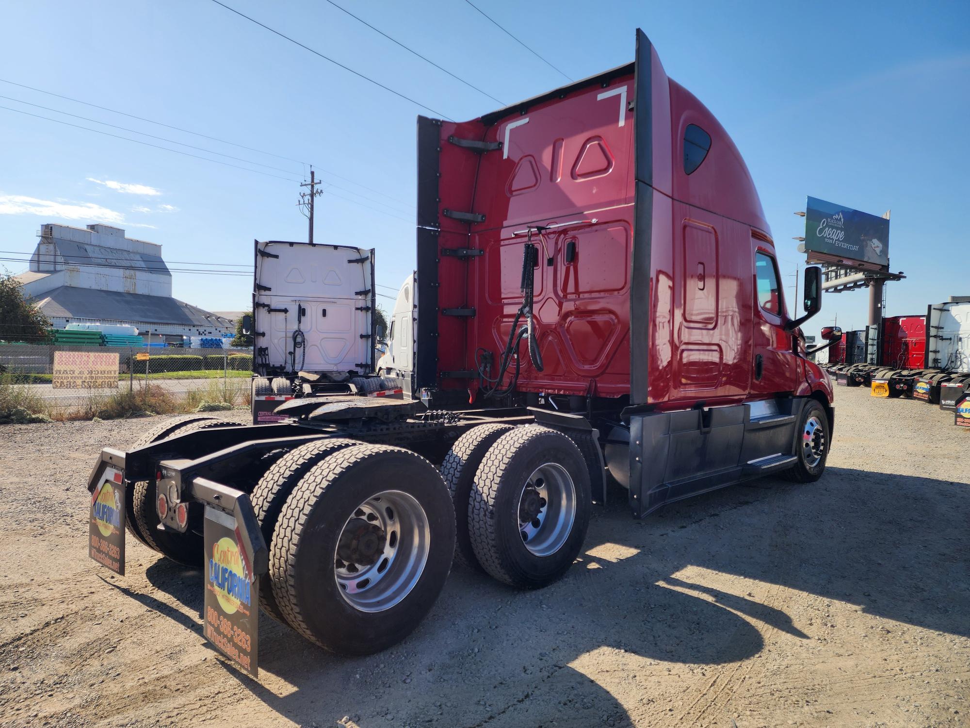 2020 FREIGHTLINER CASCADIA 126SLP - image 6