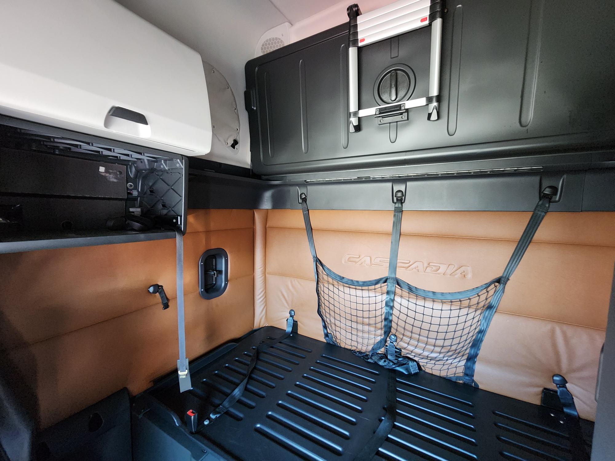 2020 FREIGHTLINER CASCADIA 126SLP - image 20