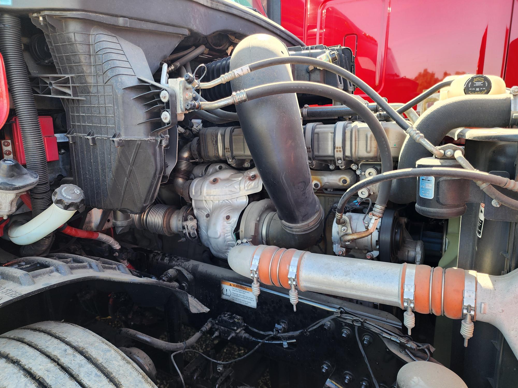 2020 FREIGHTLINER CASCADIA 126SLP - image 9