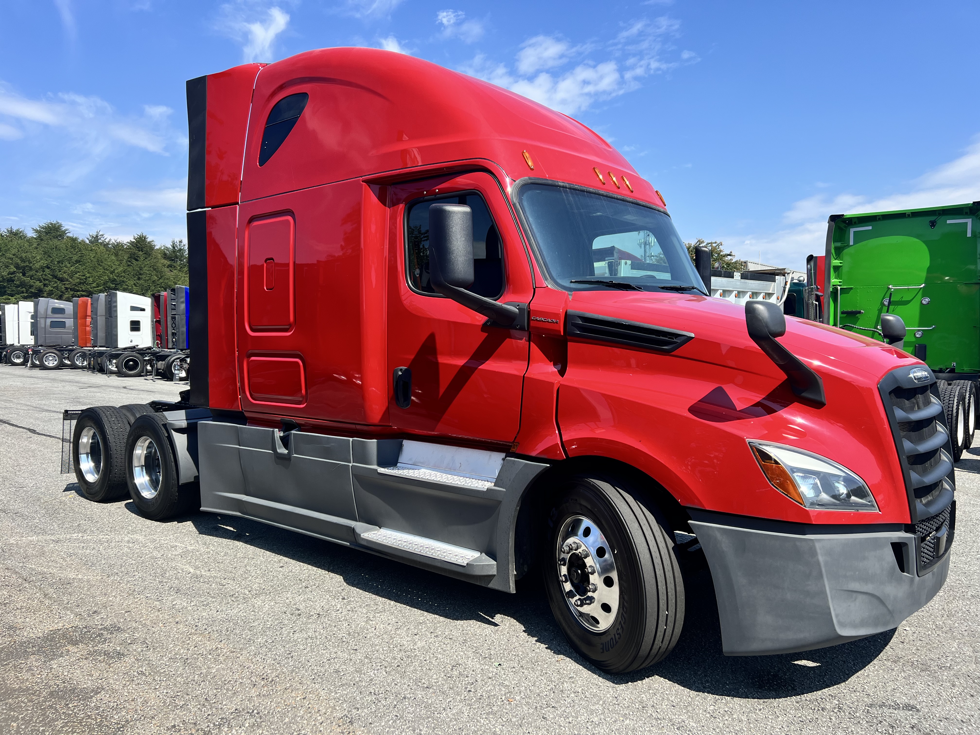 2020 FREIGHTLINER CASCADIA 126SLP - image 5