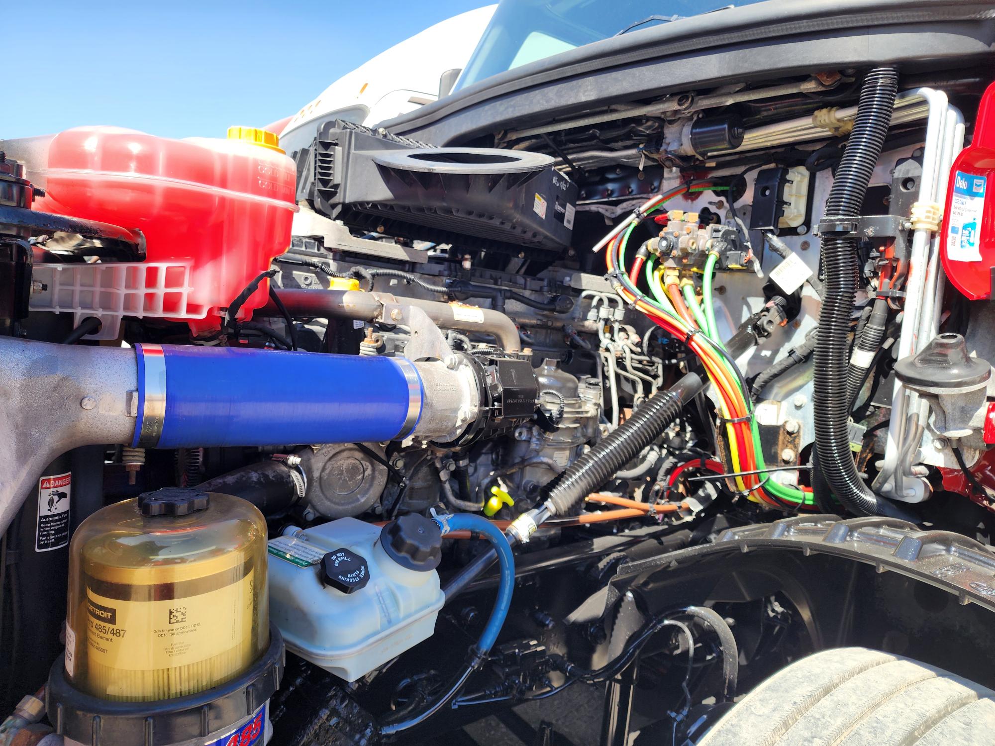 2020 FREIGHTLINER CASCADIA 126SLP - image 10