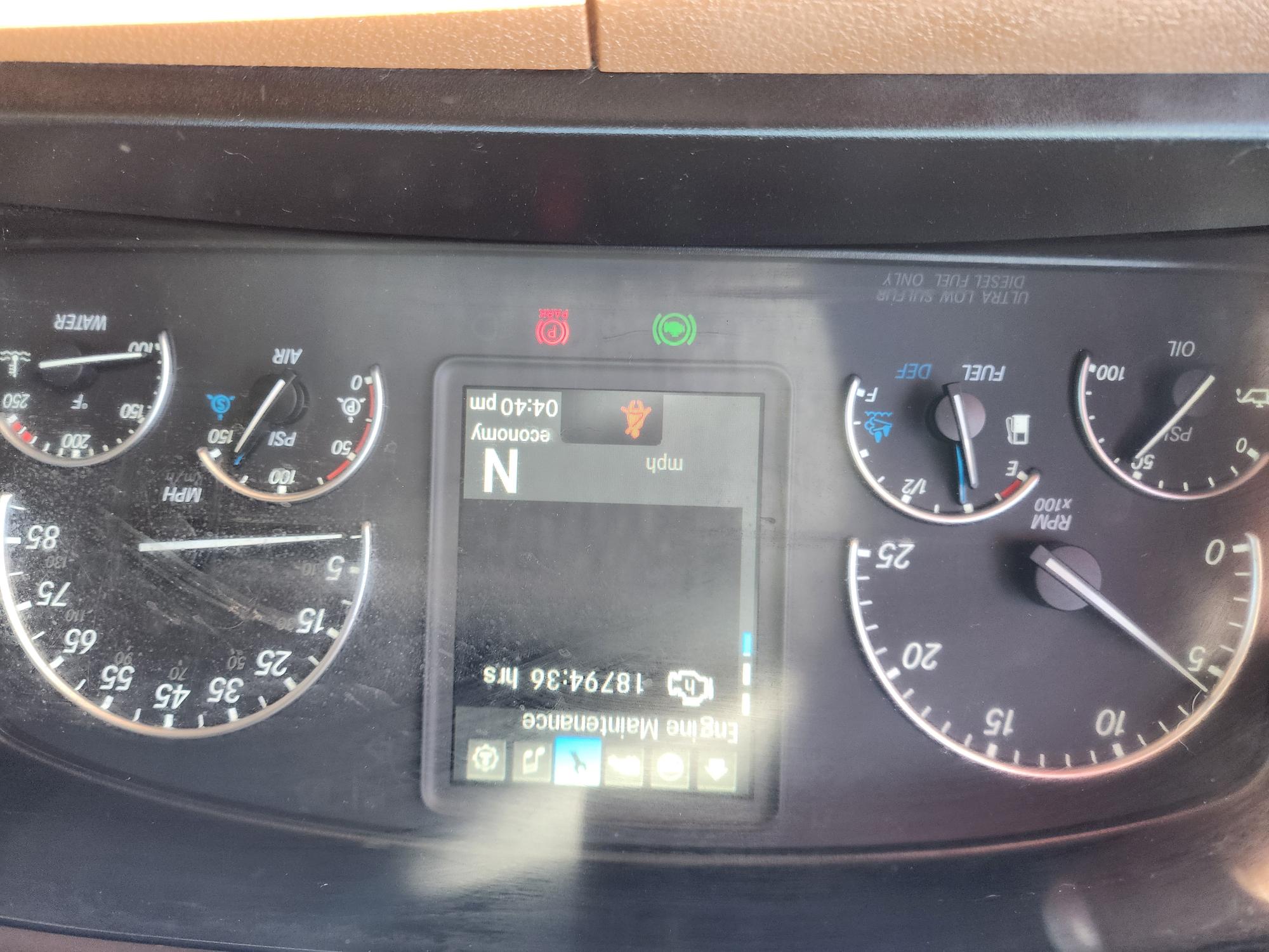 2020 FREIGHTLINER CASCADIA 126SLP - image 15