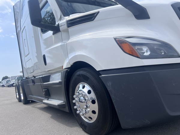 FREIGHTLINER CASCADIA 126SLP 2022