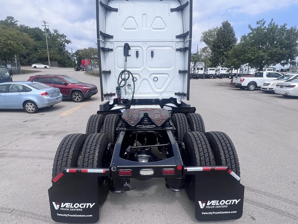FREIGHTLINER CASCADIA 126SLP 2022