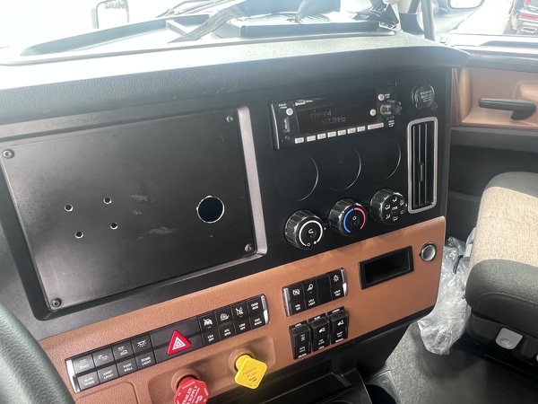 FREIGHTLINER CASCADIA 126SLP 2022
