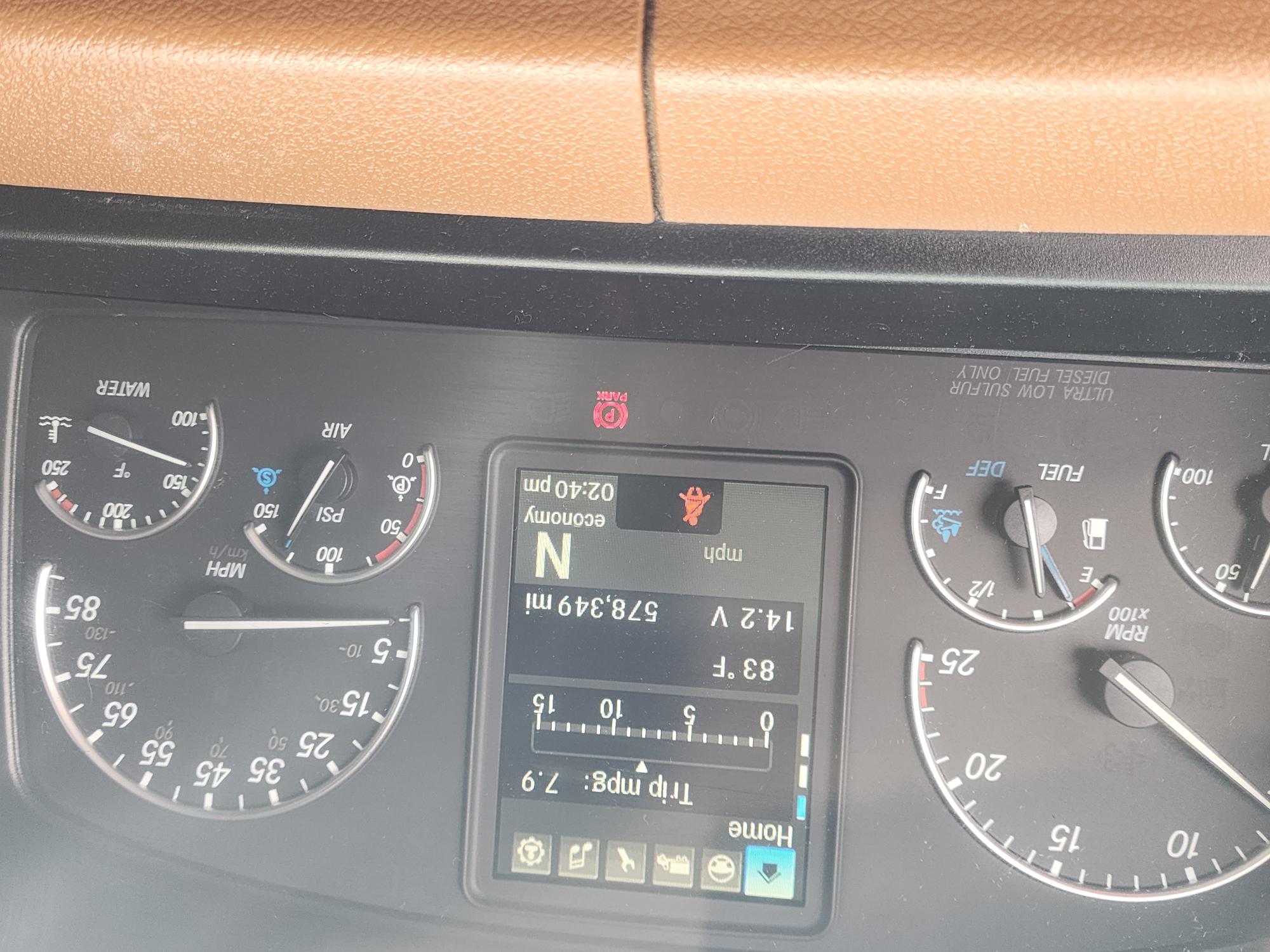 2020 FREIGHTLINER CASCADIA 126SLP - image 14