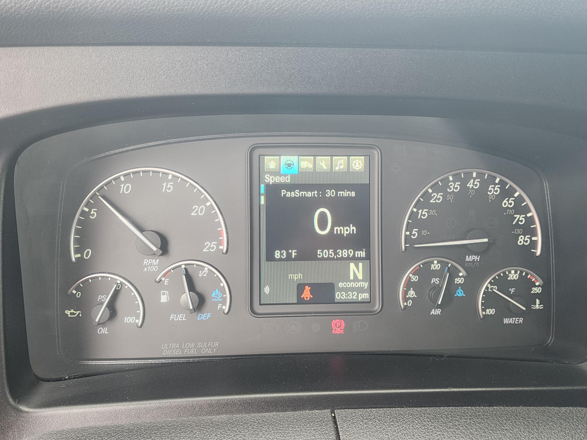 2023 FREIGHTLINER CASCADIA 126SLP - image 17