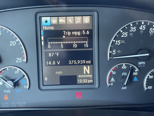 FREIGHTLINER CASCADIA 126SLP 2020
