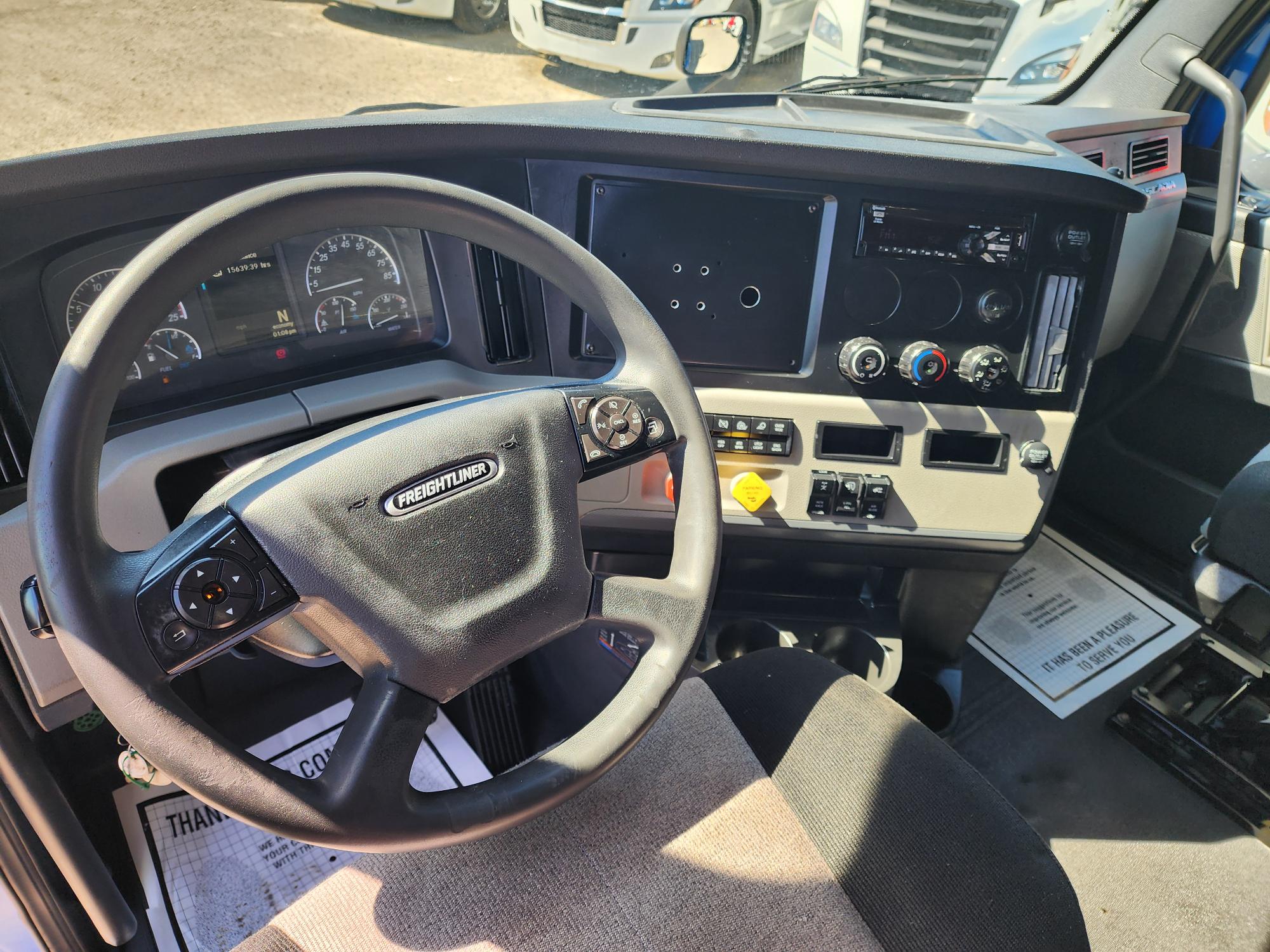 2020 FREIGHTLINER CASCADIA 126SLP - image 18