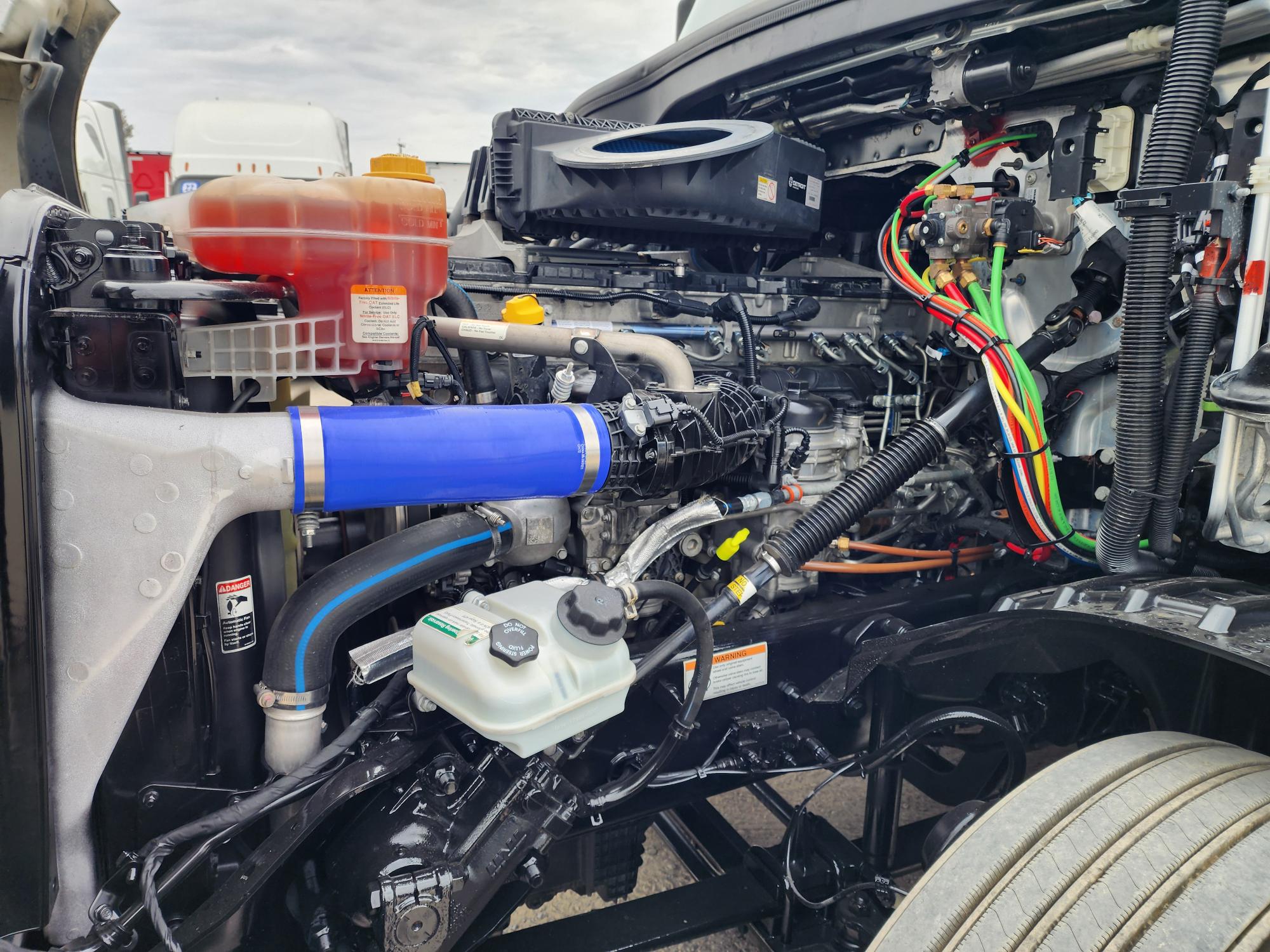 2023 FREIGHTLINER CASCADIA 126SLP - image 11