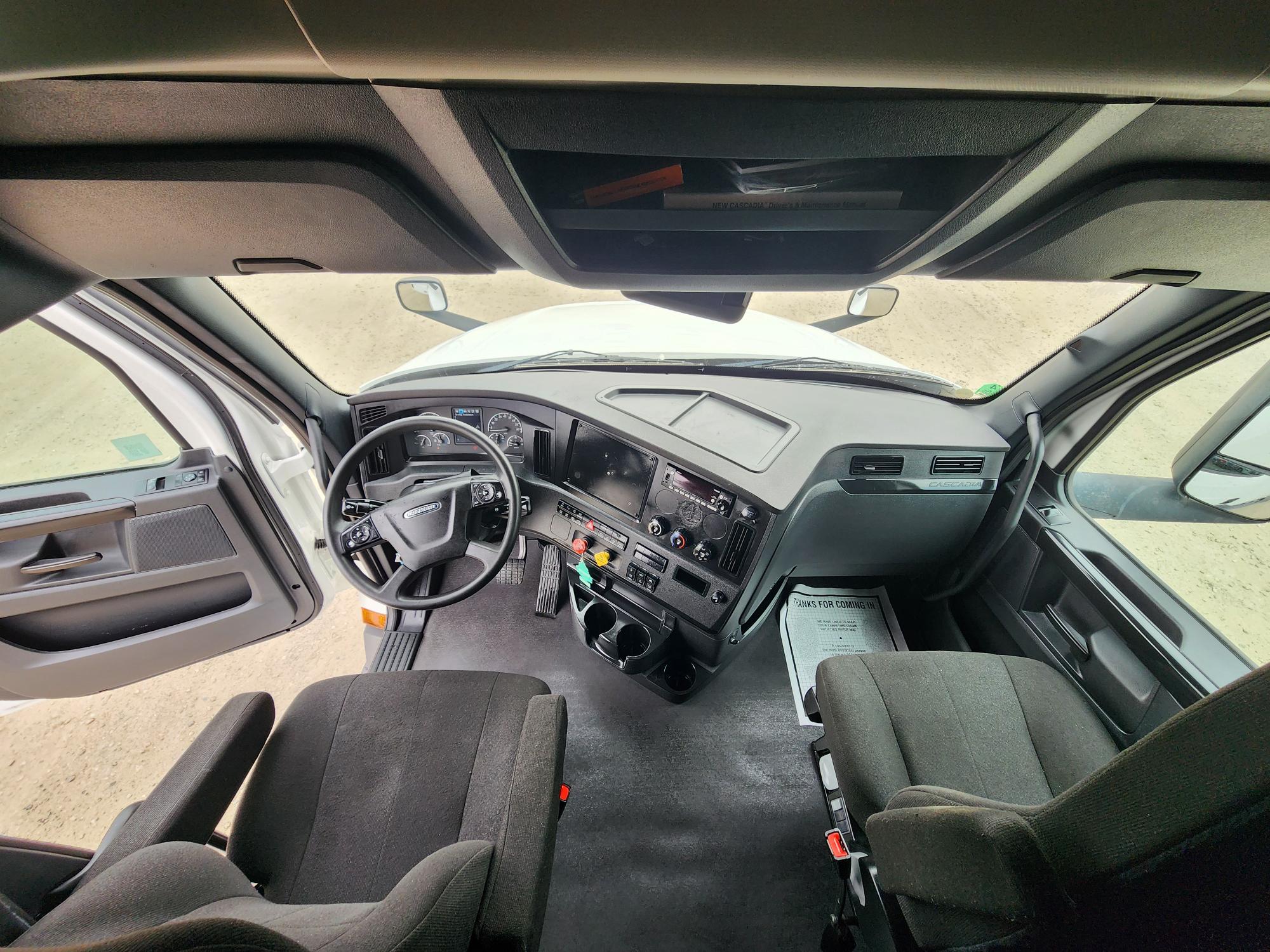 2023 FREIGHTLINER CASCADIA 126SLP - image 20