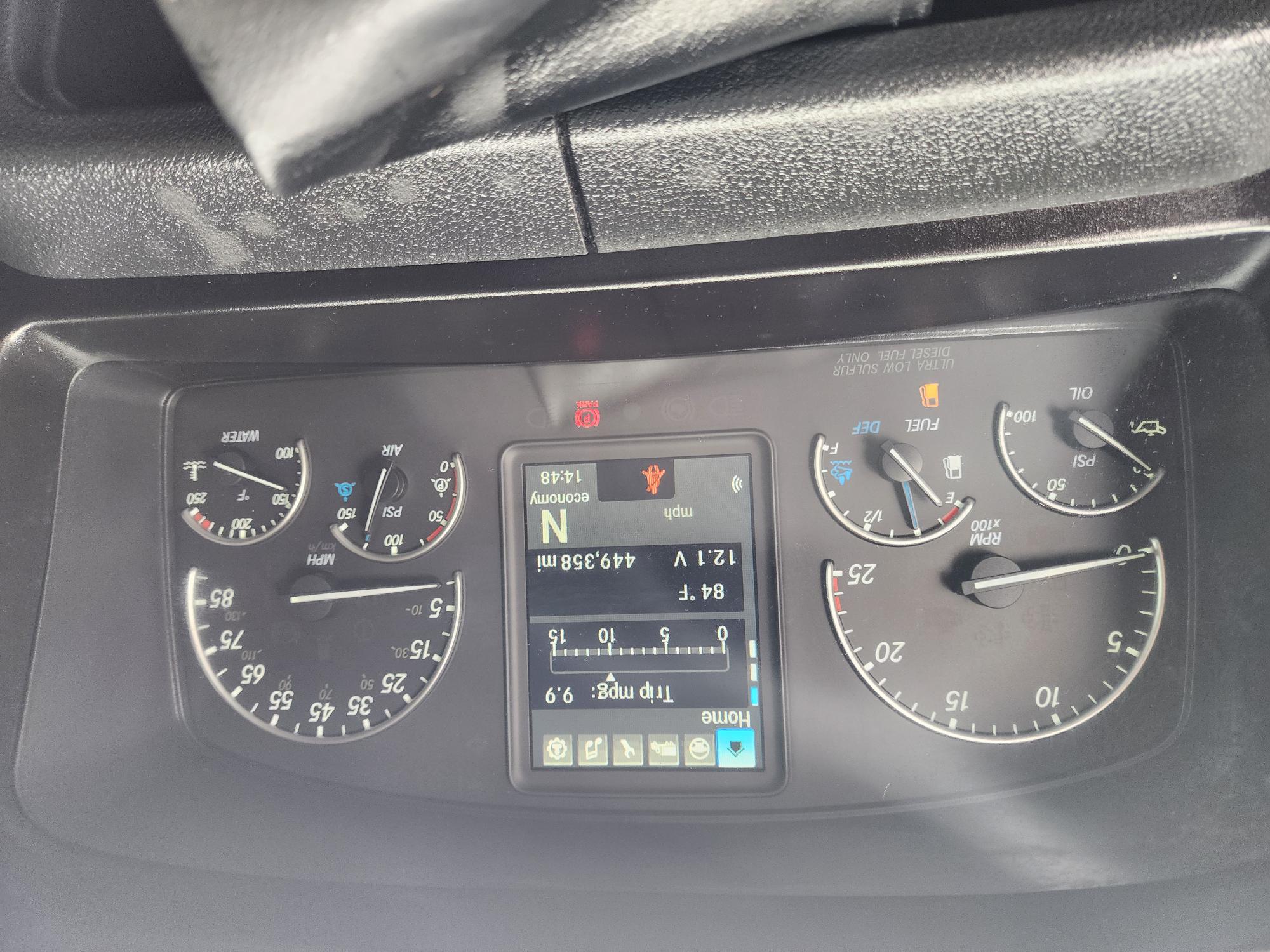 2023 FREIGHTLINER CASCADIA 126SLP - image 17