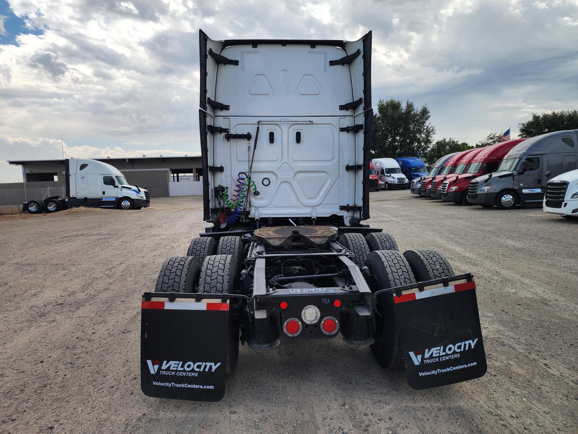 2023 FREIGHTLINER CASCADIA 126SLP - image 5