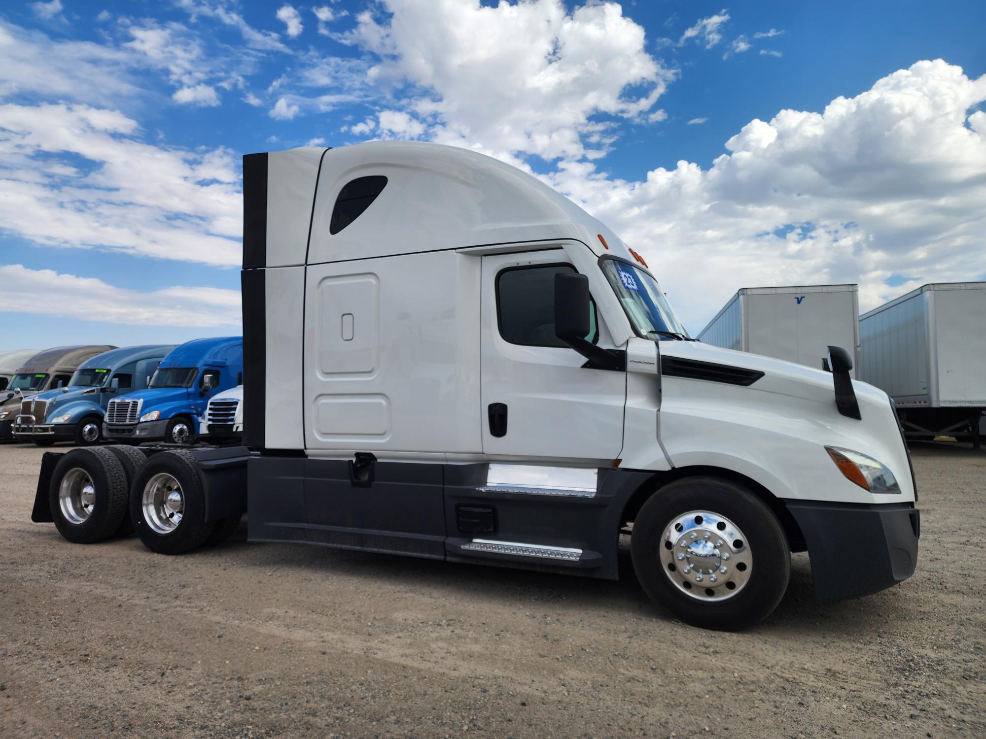2023 FREIGHTLINER CASCADIA 126SLP - image 7