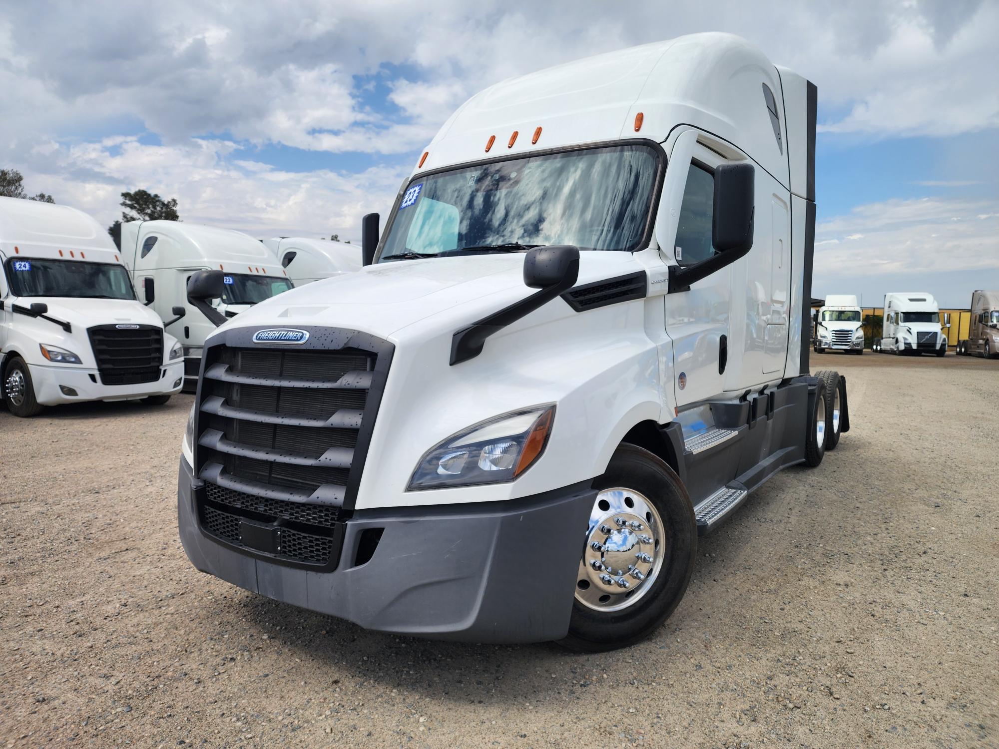 2023 FREIGHTLINER CASCADIA 126SLP - image 1