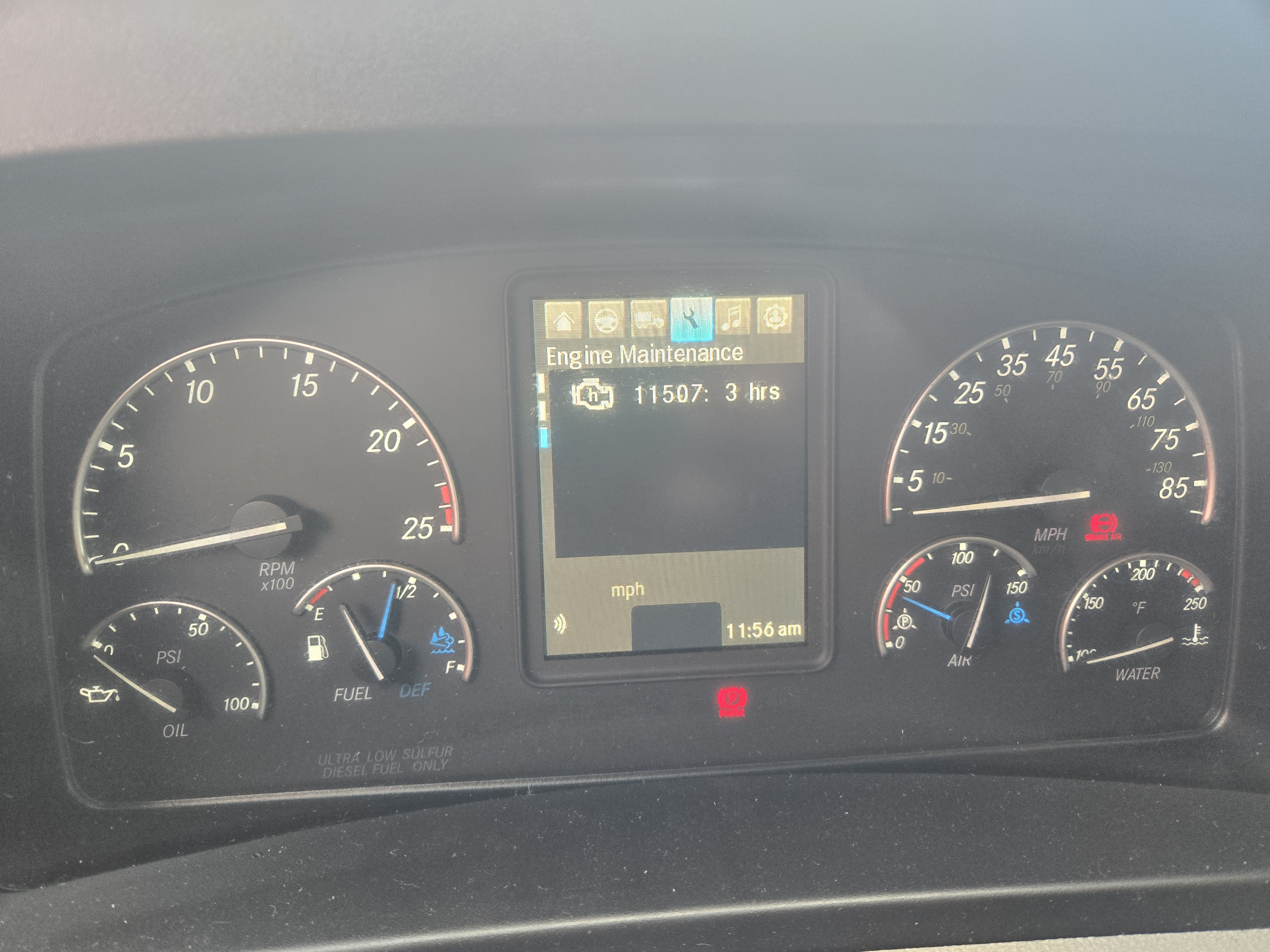 2021 FREIGHTLINER CASCADIA 126SLP - image 16