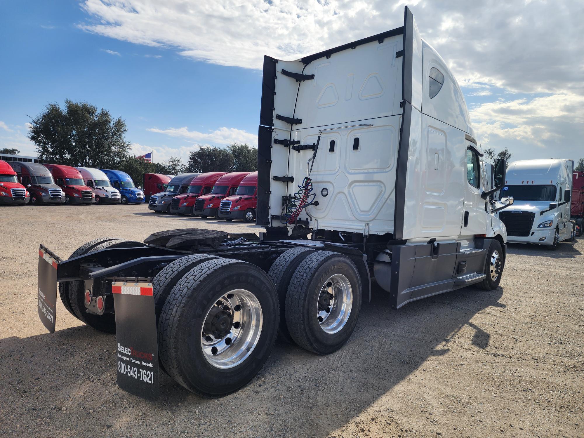 2023 FREIGHTLINER CASCADIA 126SLP - image 5