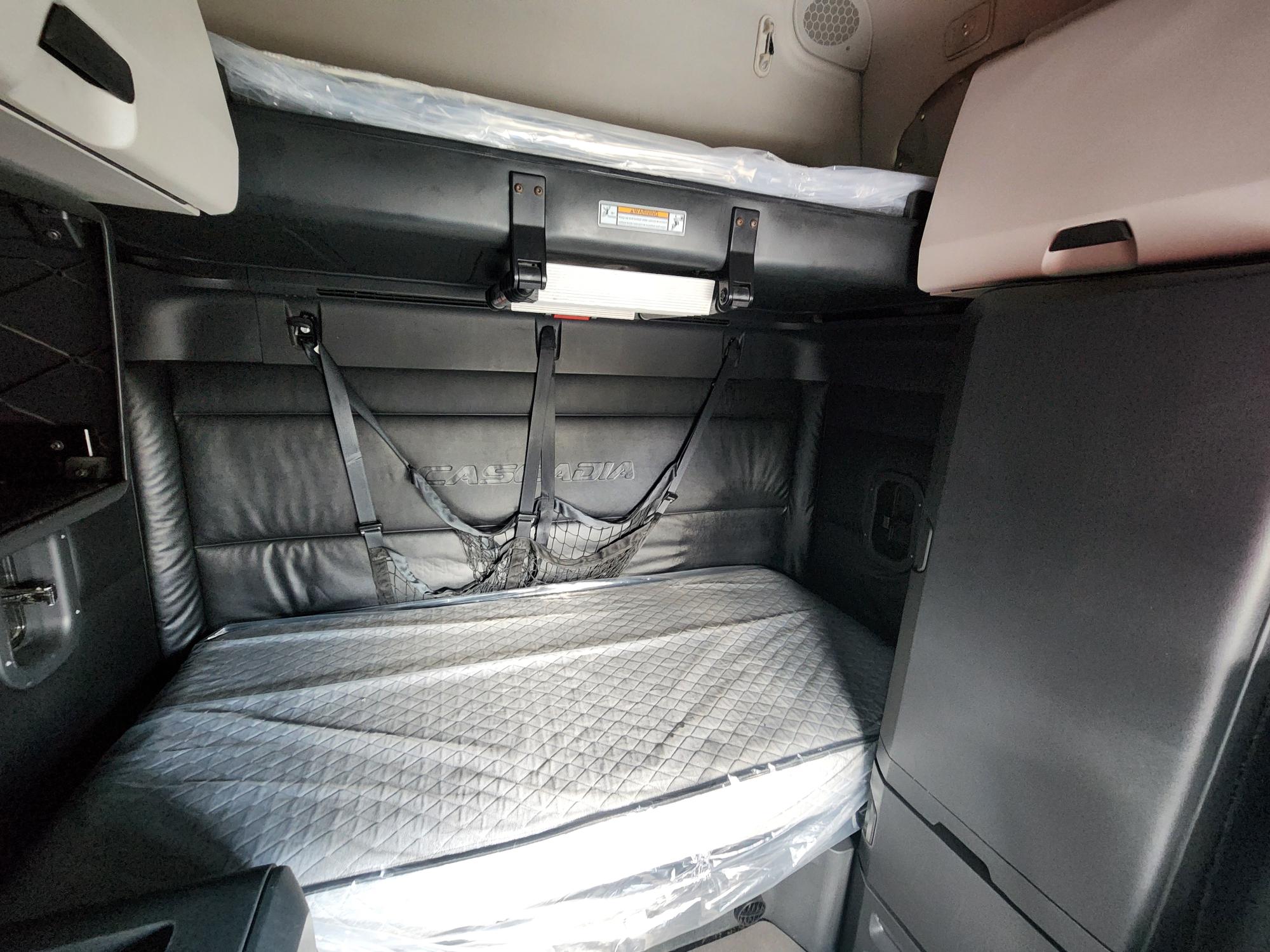 2023 FREIGHTLINER CASCADIA 126SLP - image 19