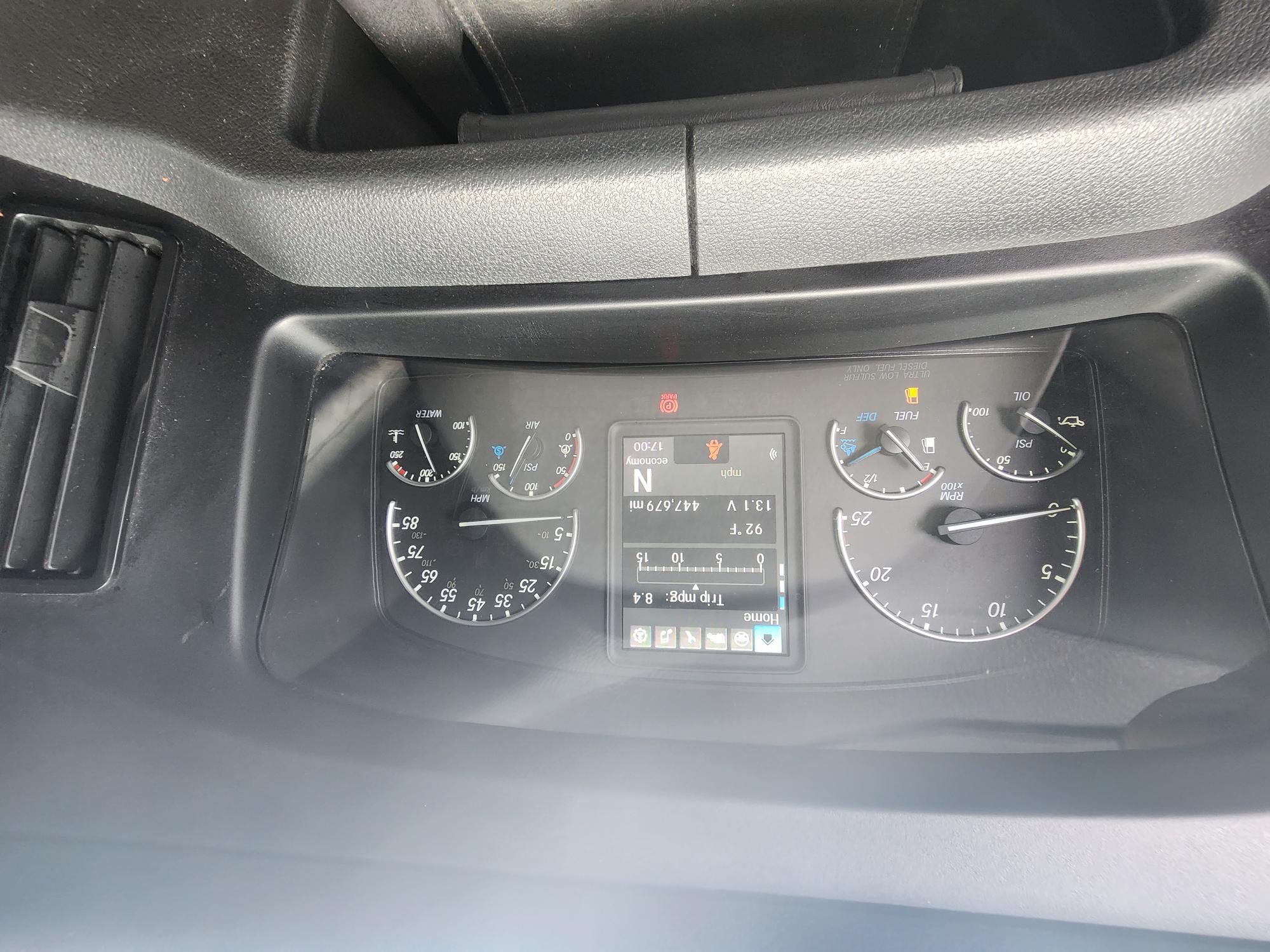 2023 FREIGHTLINER CASCADIA 126SLP - image 14