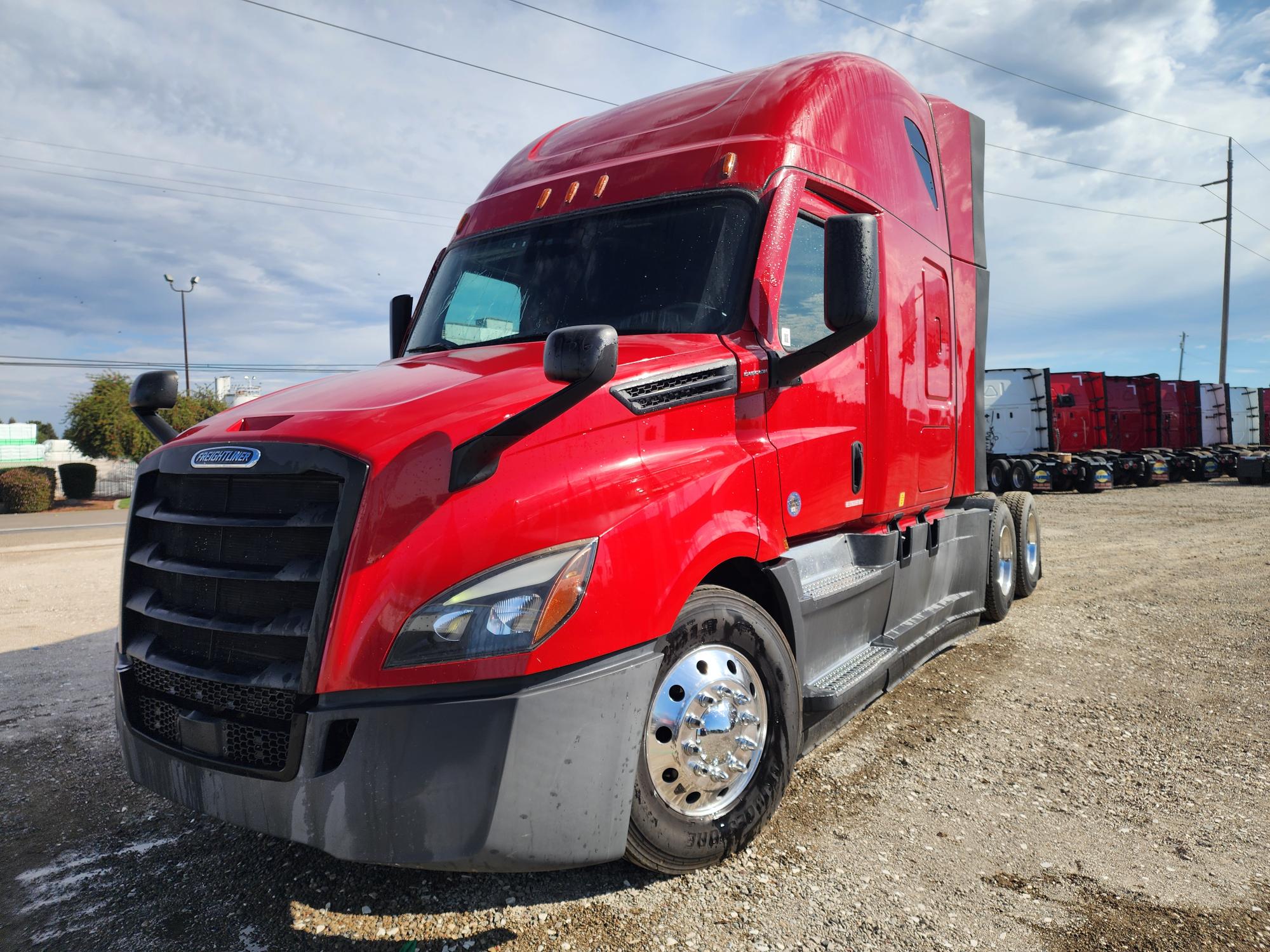 2021 FREIGHTLINER CASCADIA 126SLP - image 1