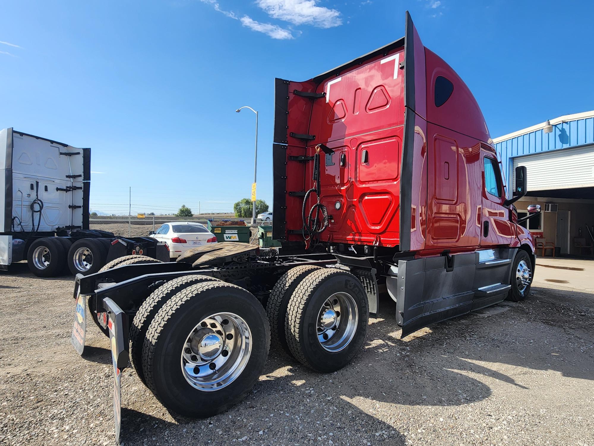 2021 FREIGHTLINER CASCADIA 126SLP - image 6