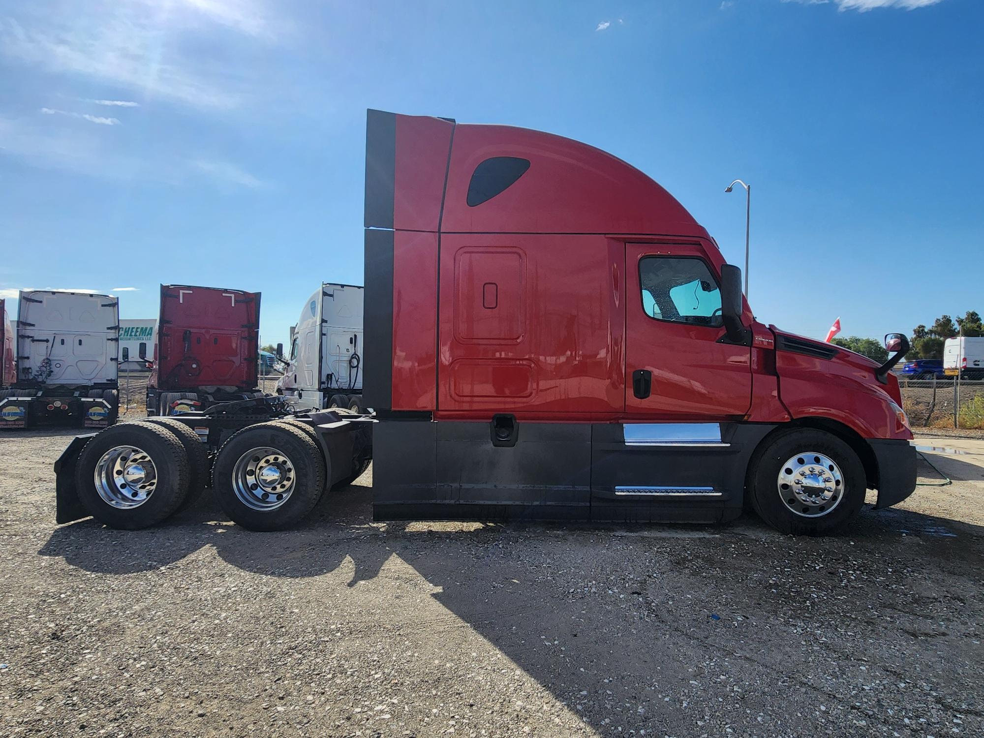 2021 FREIGHTLINER CASCADIA 126SLP - image 7