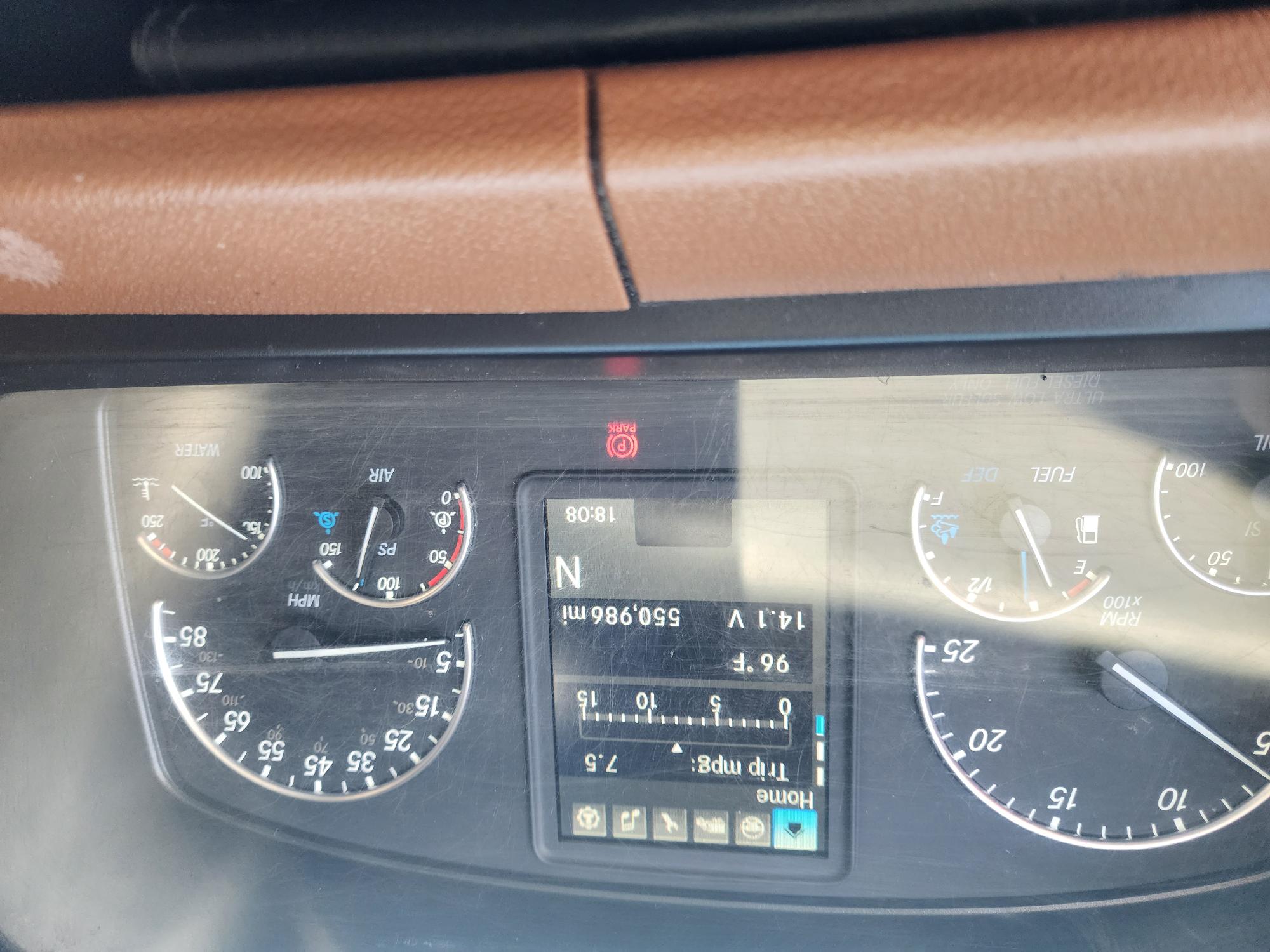 2020 FREIGHTLINER CASCADIA 126SLP - image 13