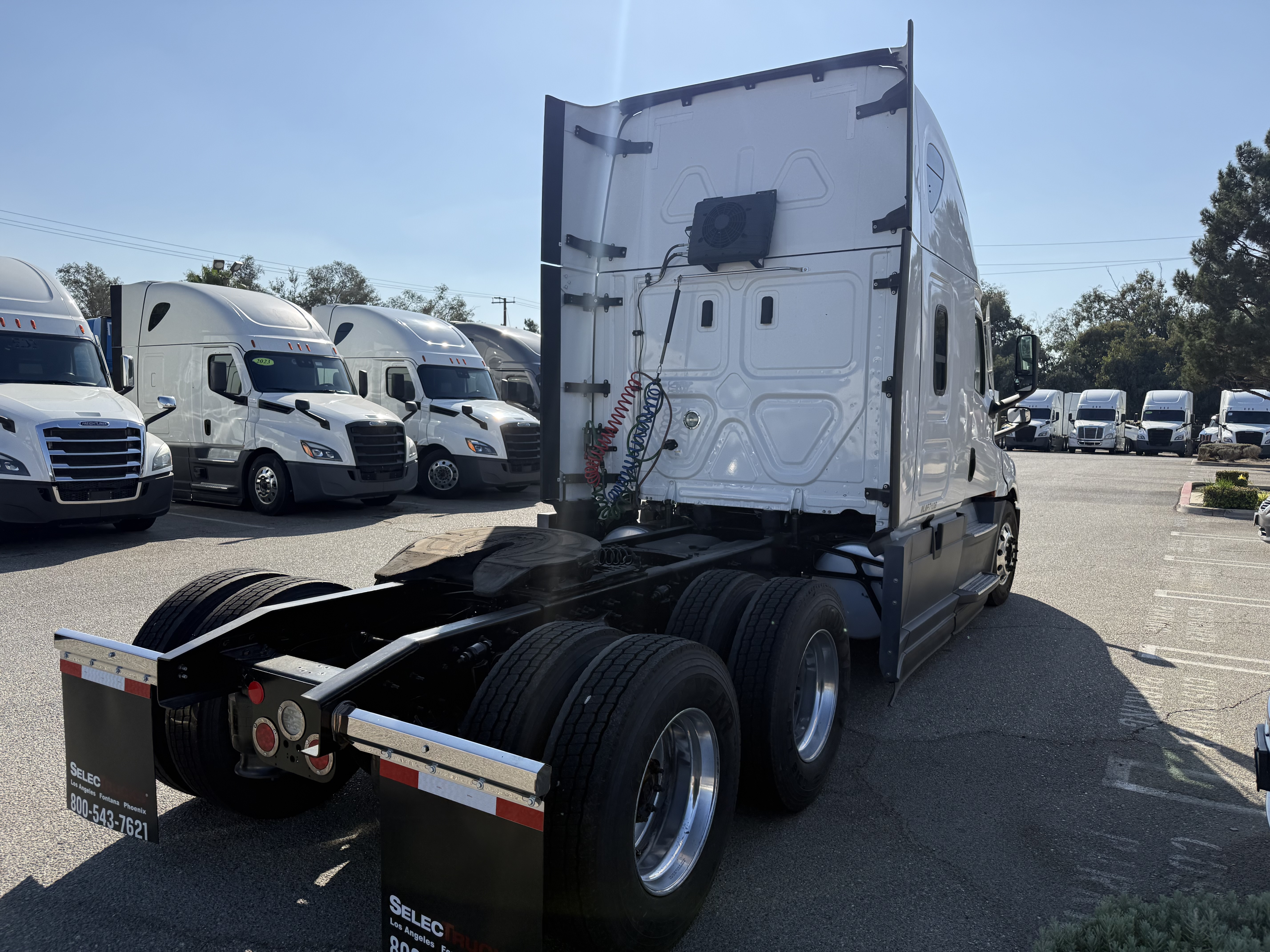 2021 FREIGHTLINER CASCADIA 126SLP - image 5