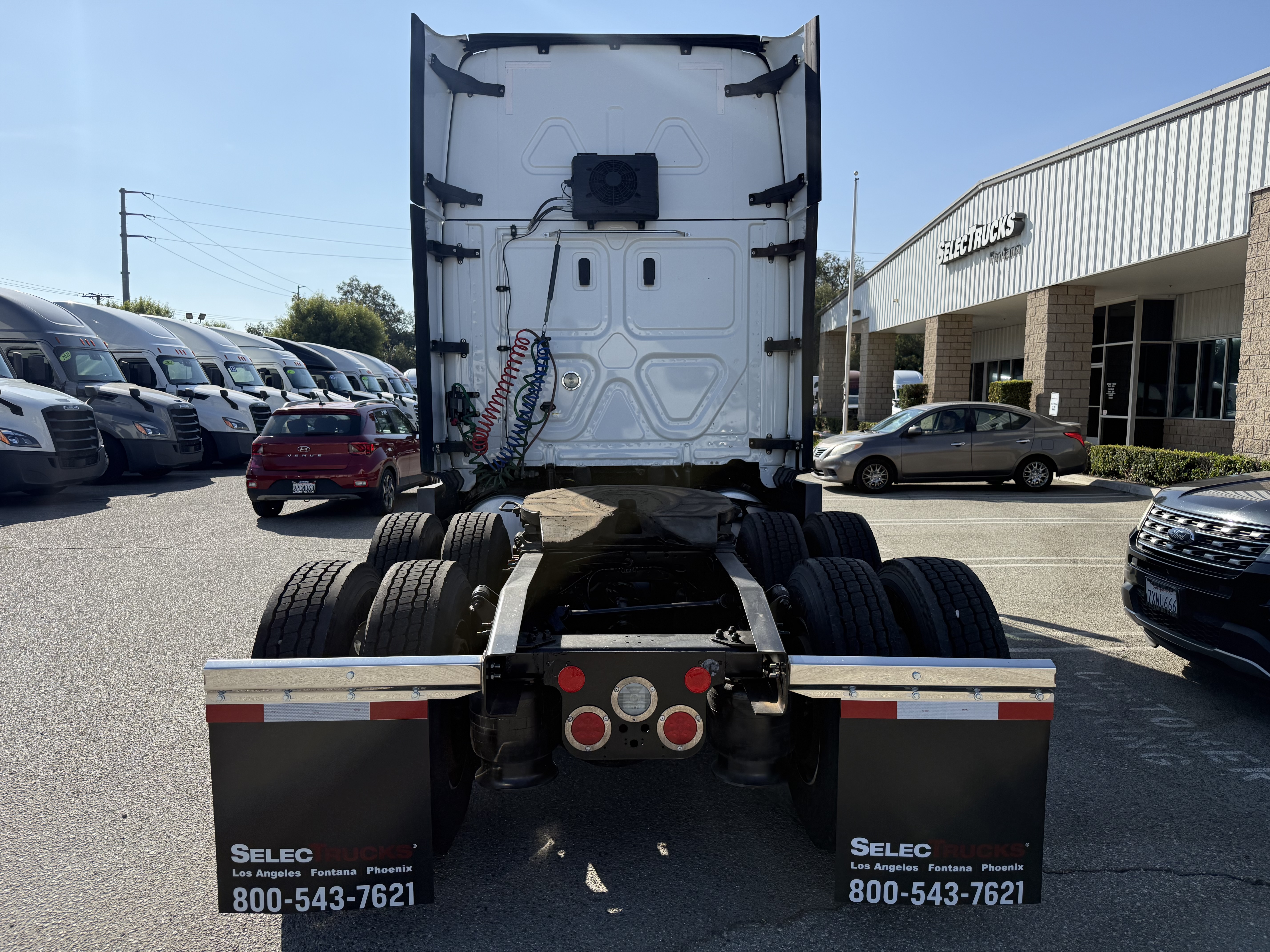 2021 FREIGHTLINER CASCADIA 126SLP - image 6