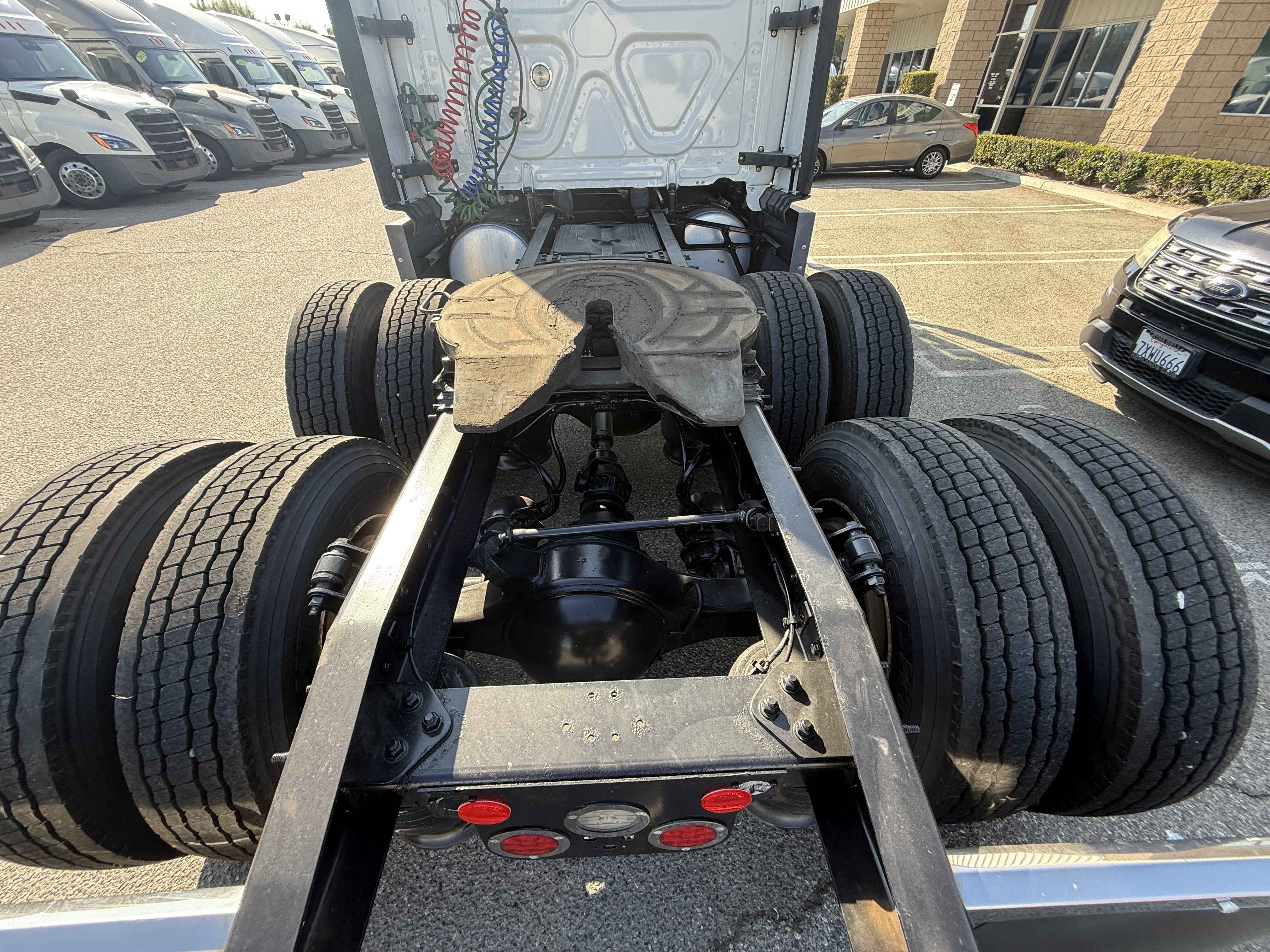 2021 FREIGHTLINER CASCADIA 126SLP - image 7