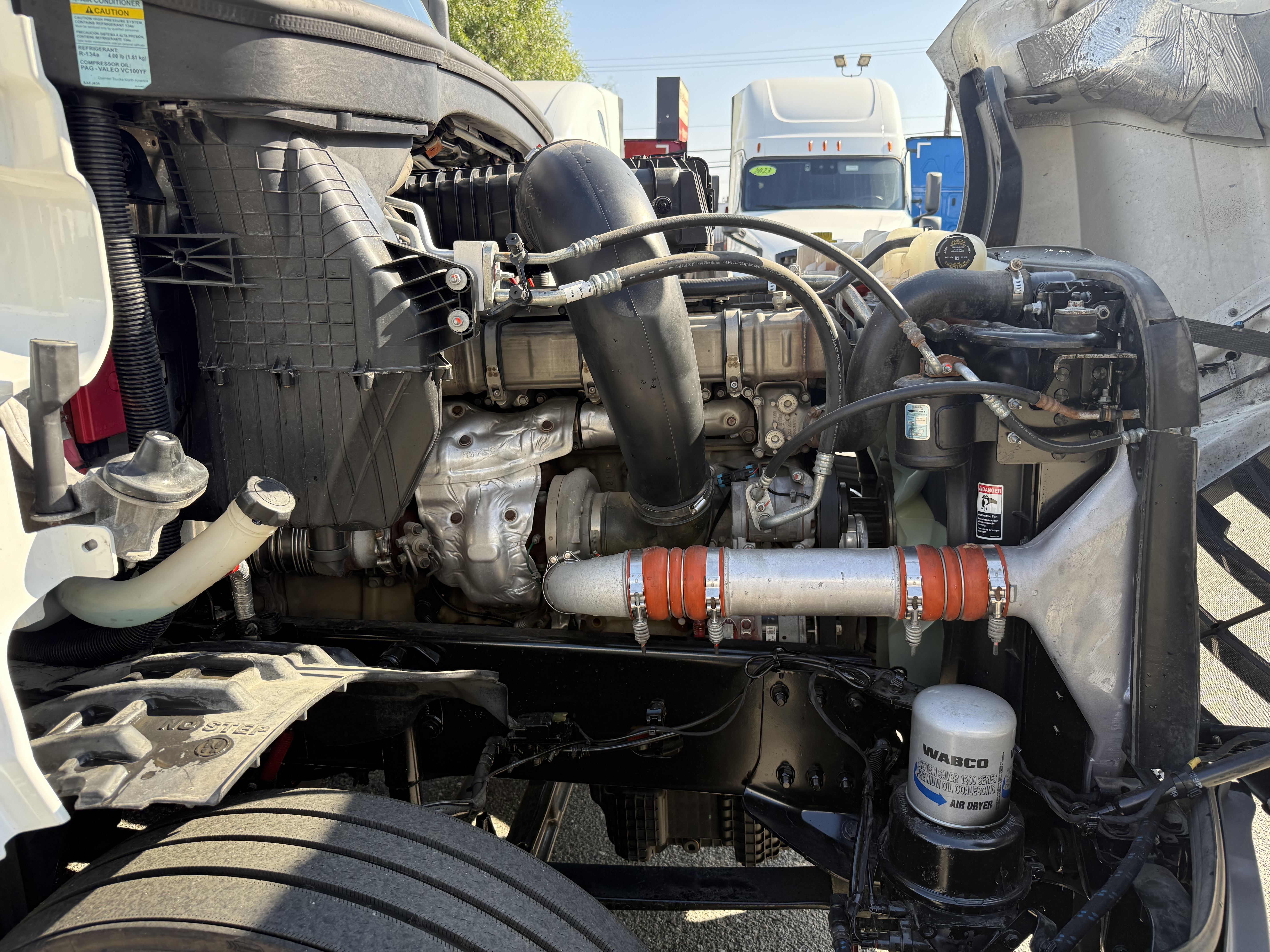 2021 FREIGHTLINER CASCADIA 126SLP - image 12