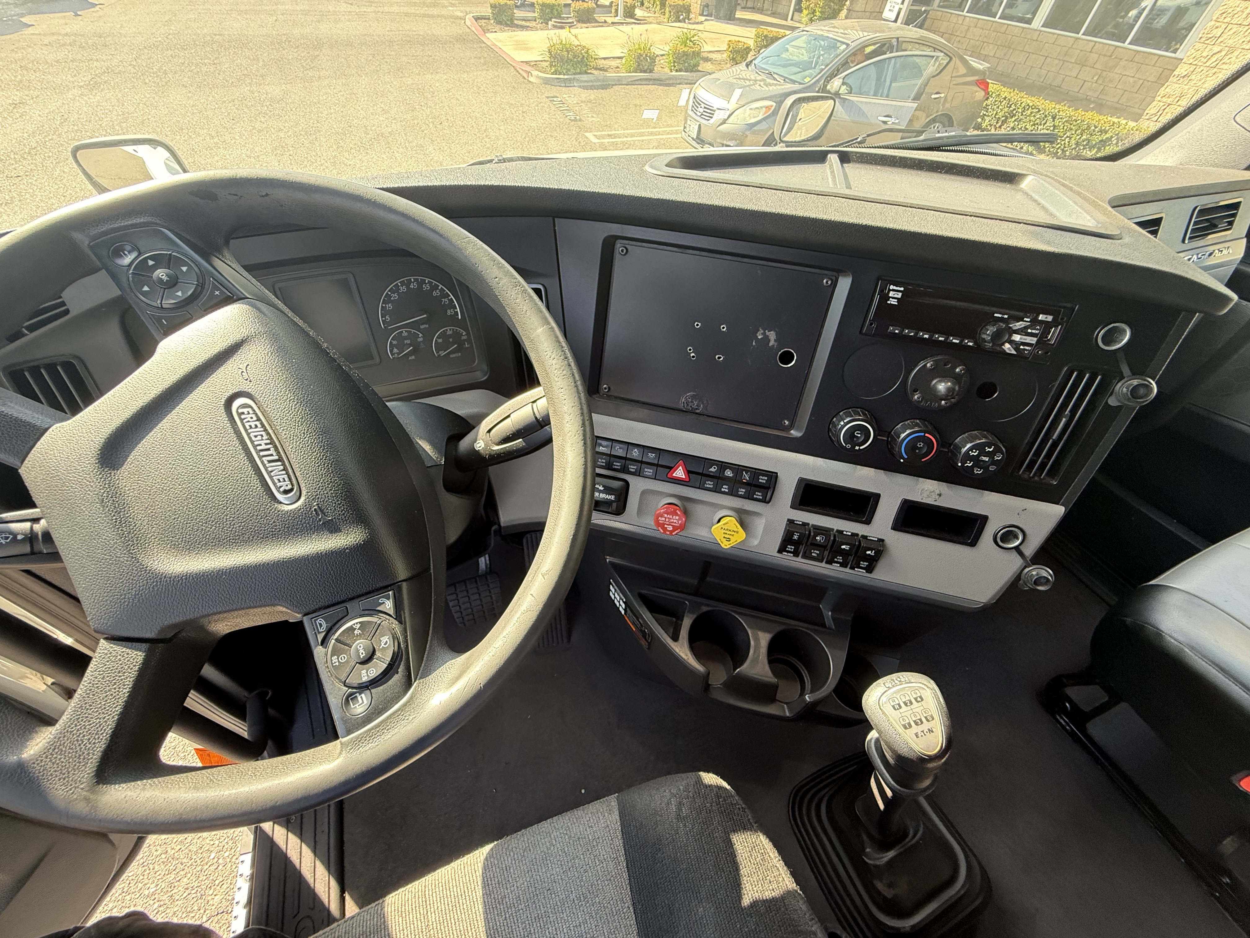 2021 FREIGHTLINER CASCADIA 126SLP - image 18