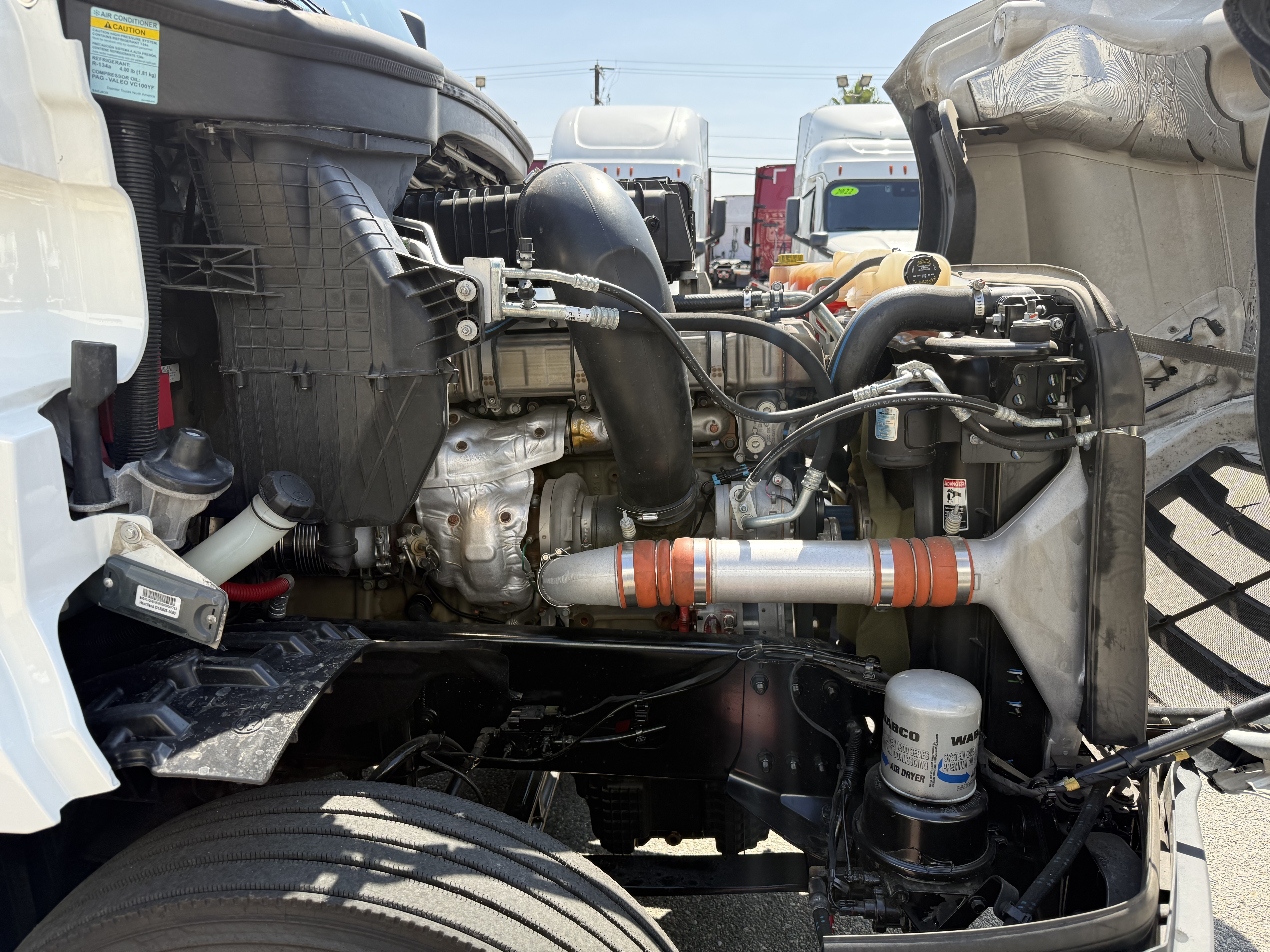 2021 FREIGHTLINER CASCADIA 126SLP - image 11