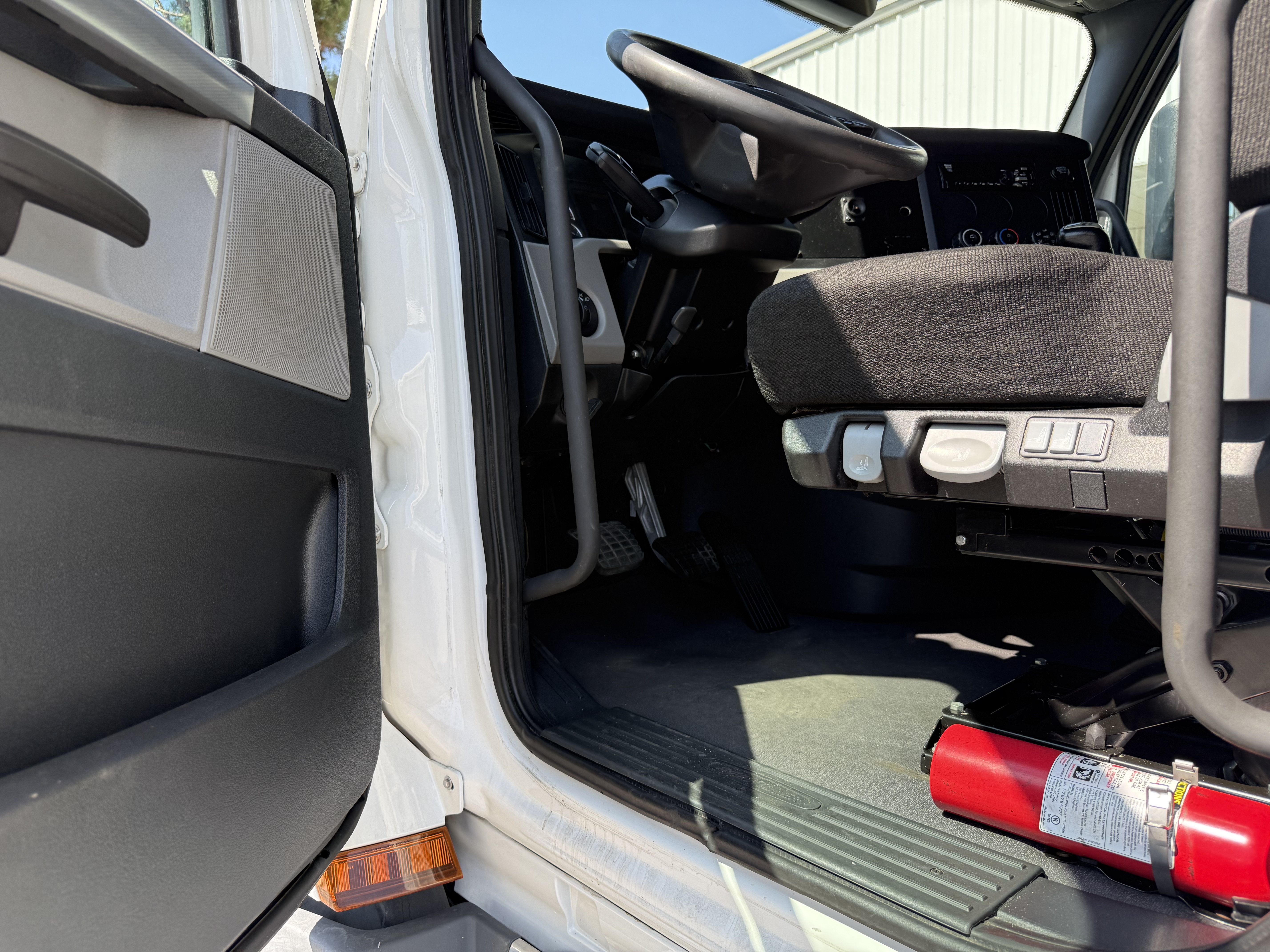 2021 FREIGHTLINER CASCADIA 126SLP - image 14