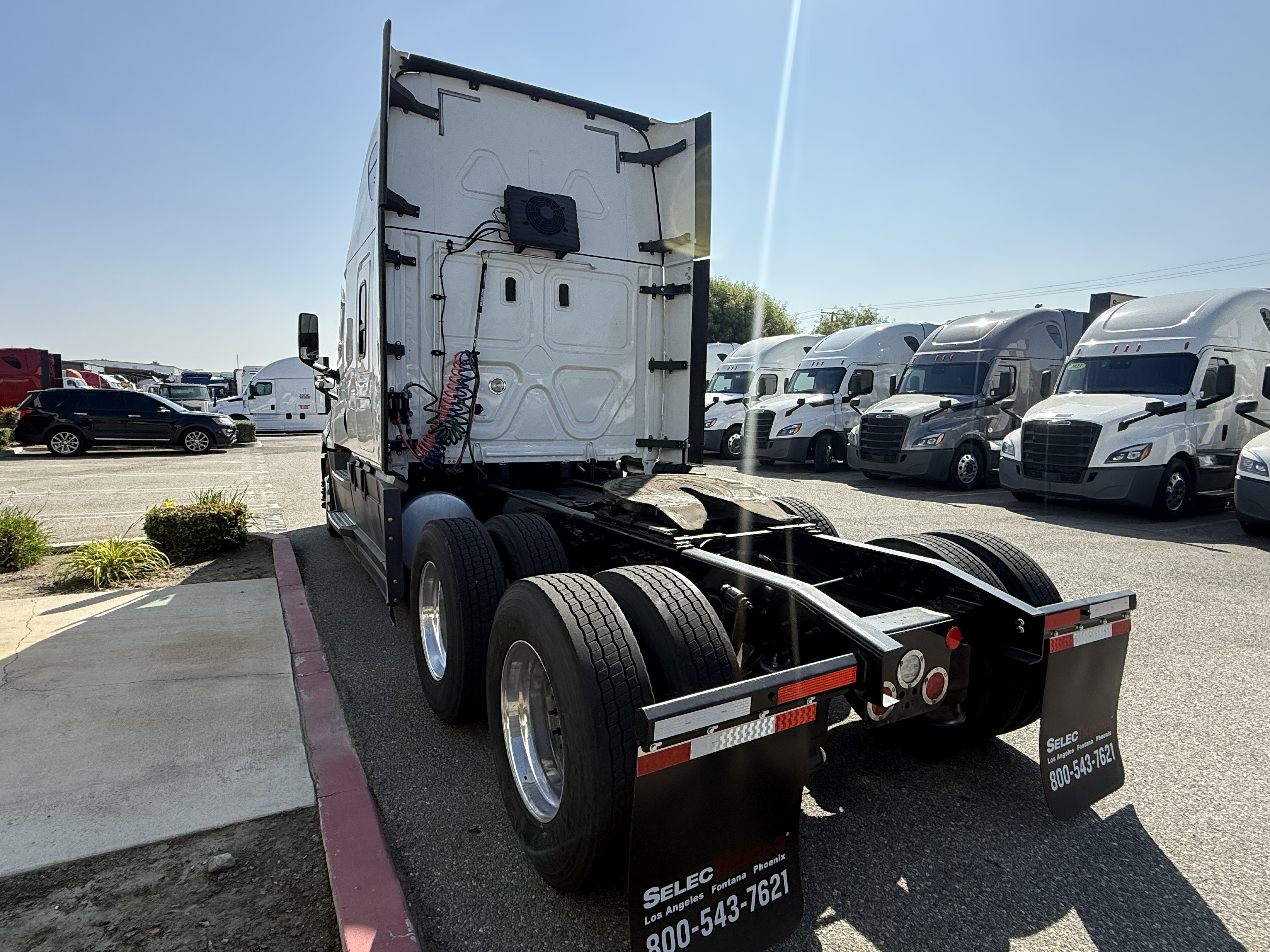 2021 FREIGHTLINER CASCADIA 126SLP - image 5