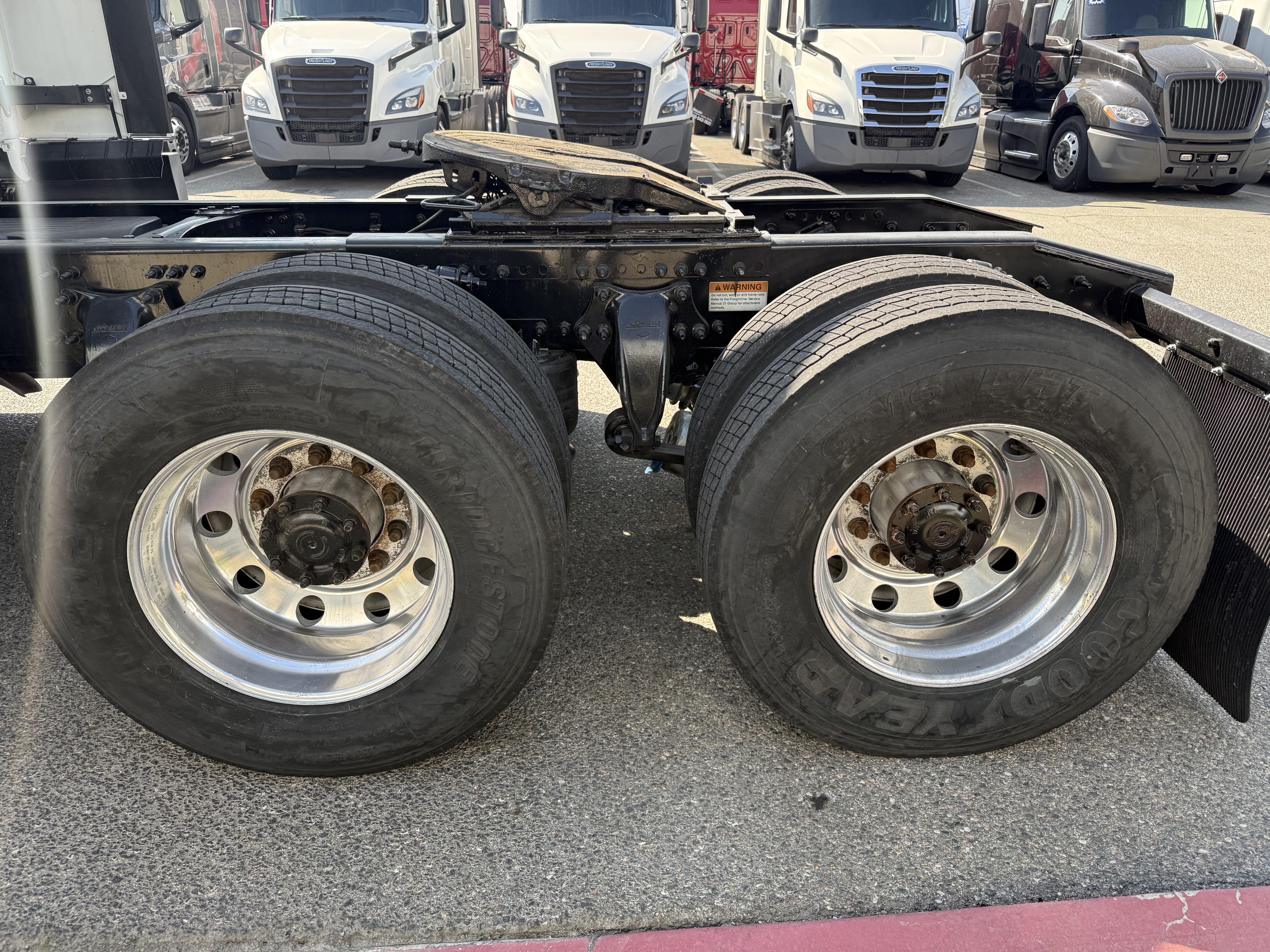 2021 FREIGHTLINER CASCADIA 126SLP - image 6