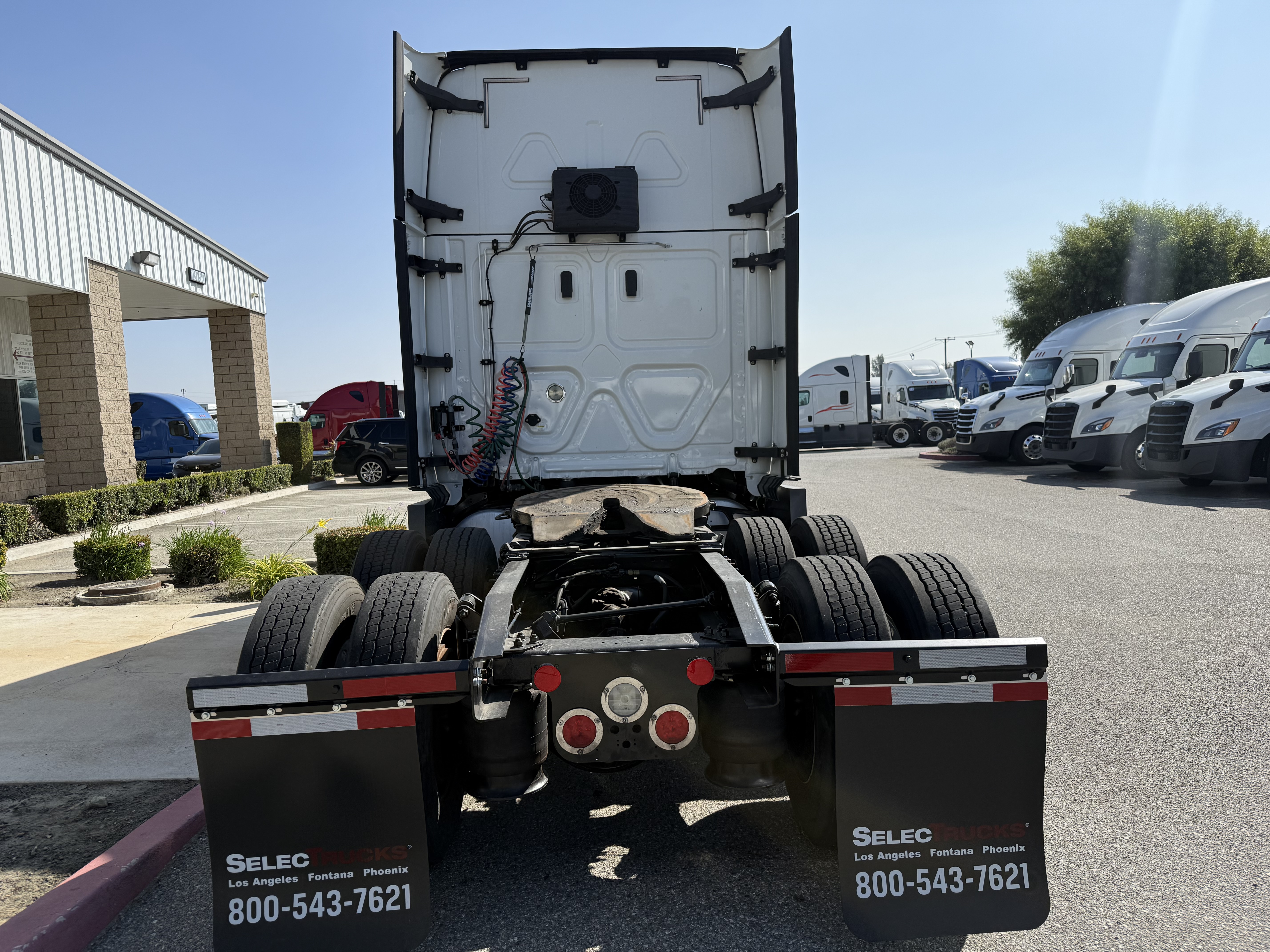2021 FREIGHTLINER CASCADIA 126SLP - image 7