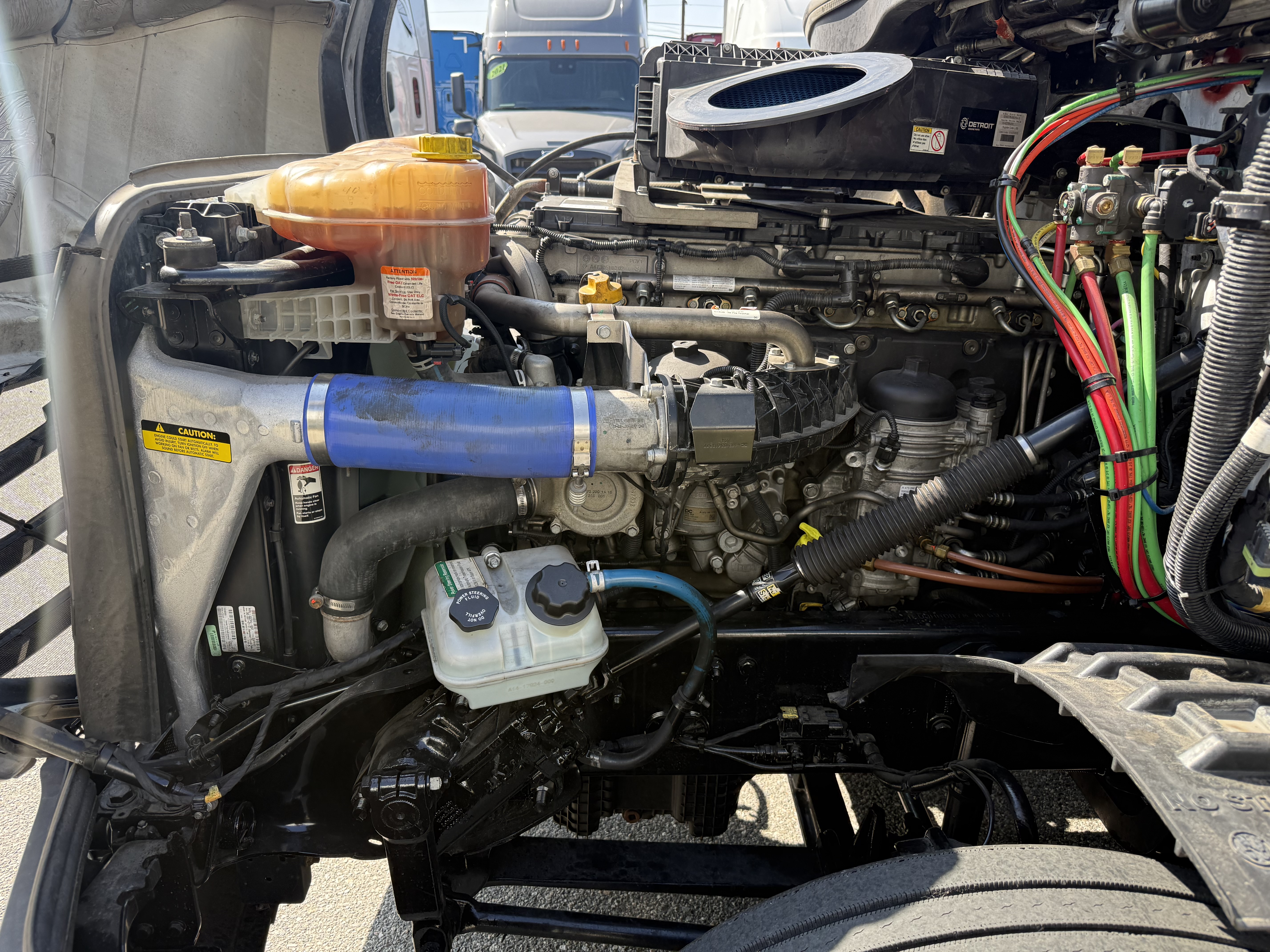 2021 FREIGHTLINER CASCADIA 126SLP - image 12