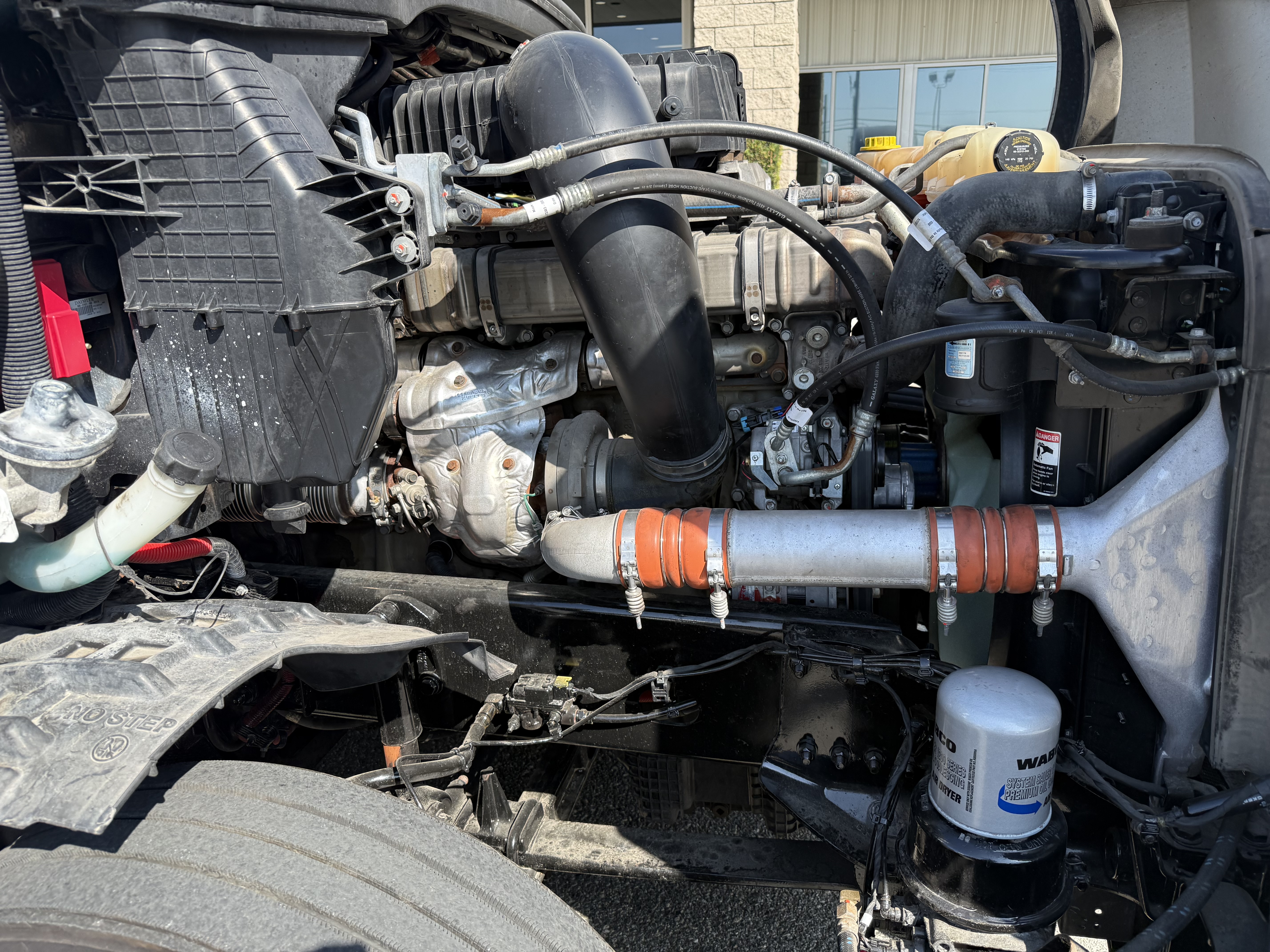 2021 FREIGHTLINER CASCADIA 126SLP - image 13