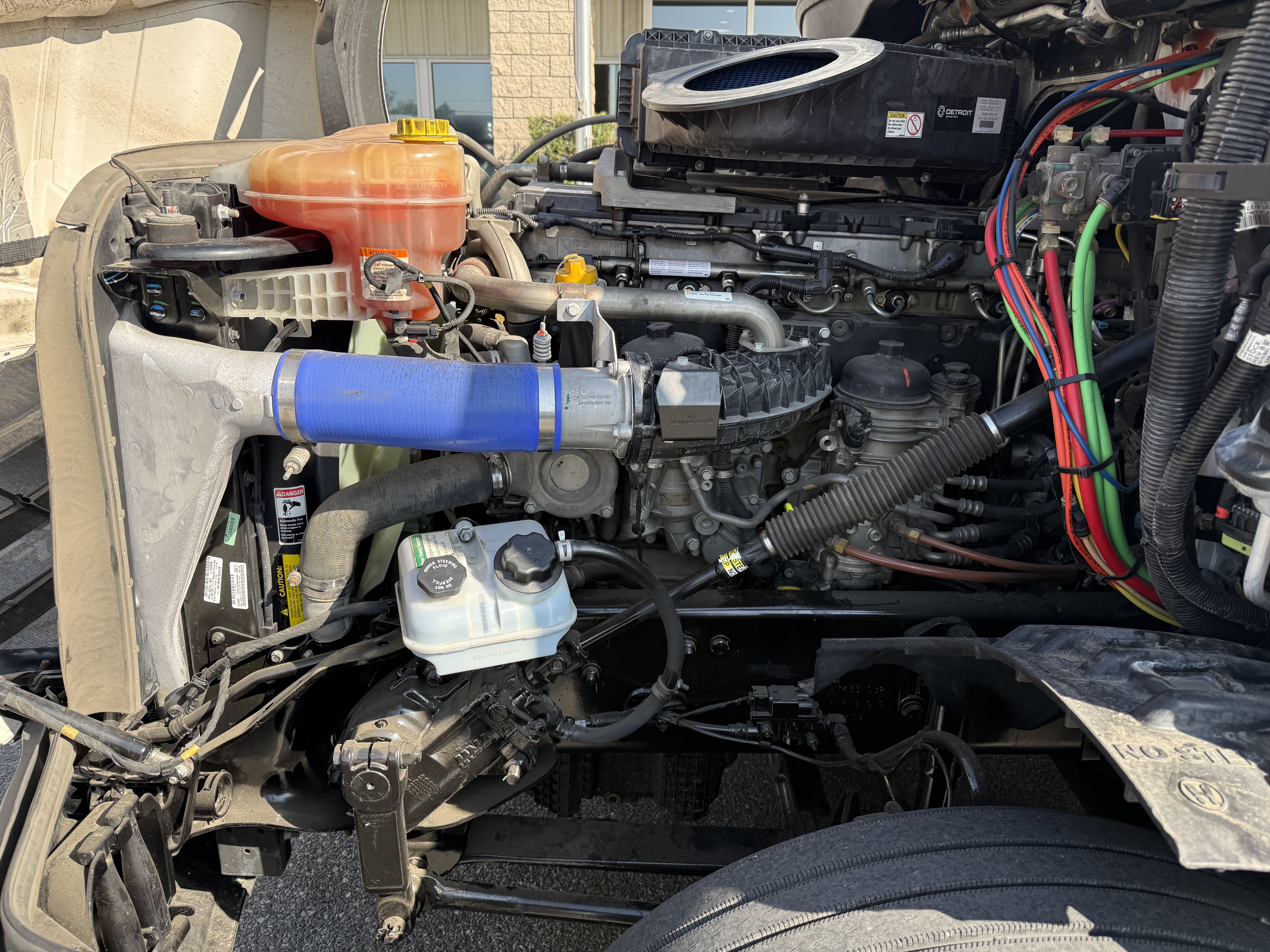 2021 FREIGHTLINER CASCADIA 126SLP - image 12