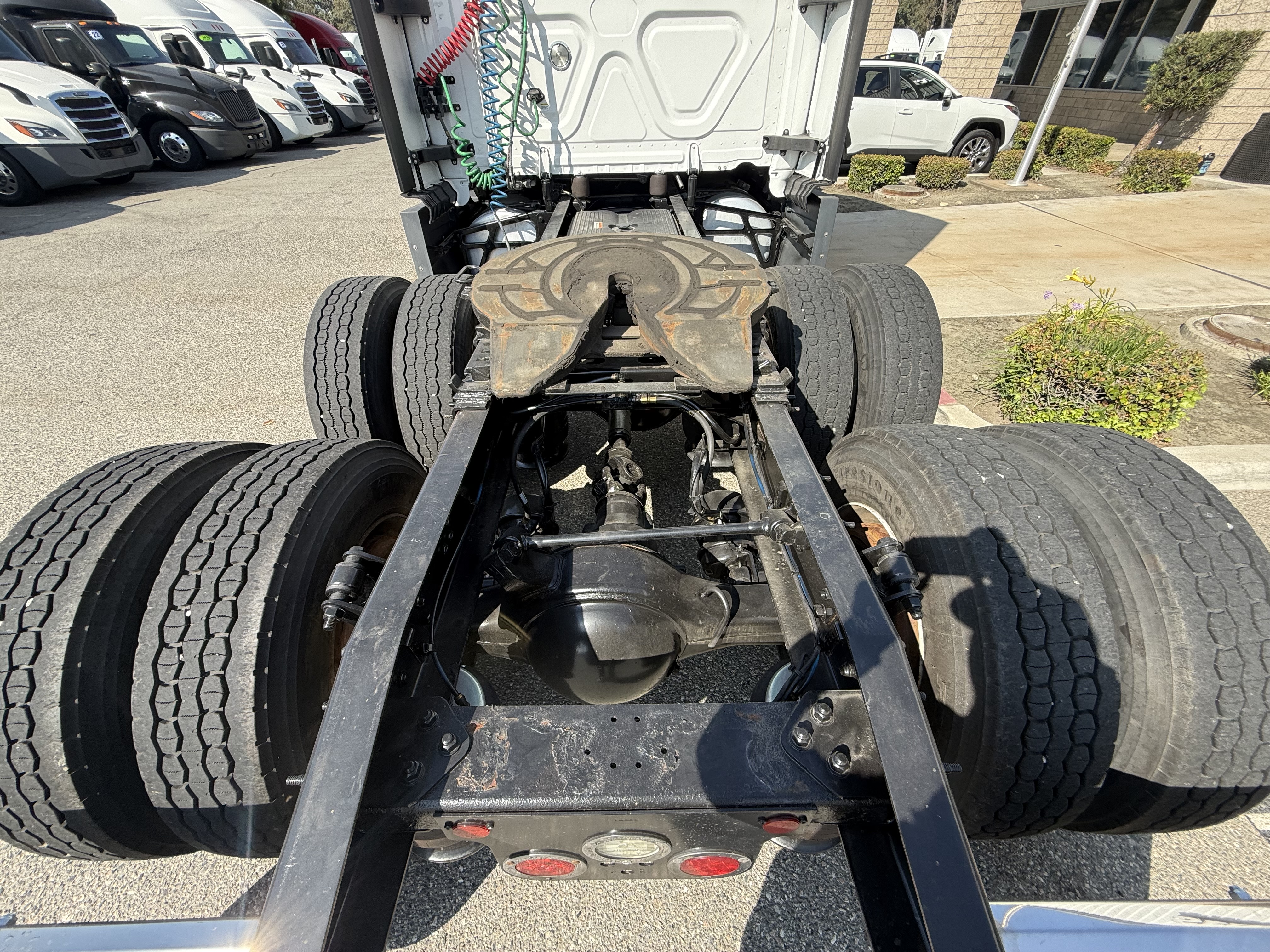 2021 FREIGHTLINER CASCADIA 126SLP - image 6