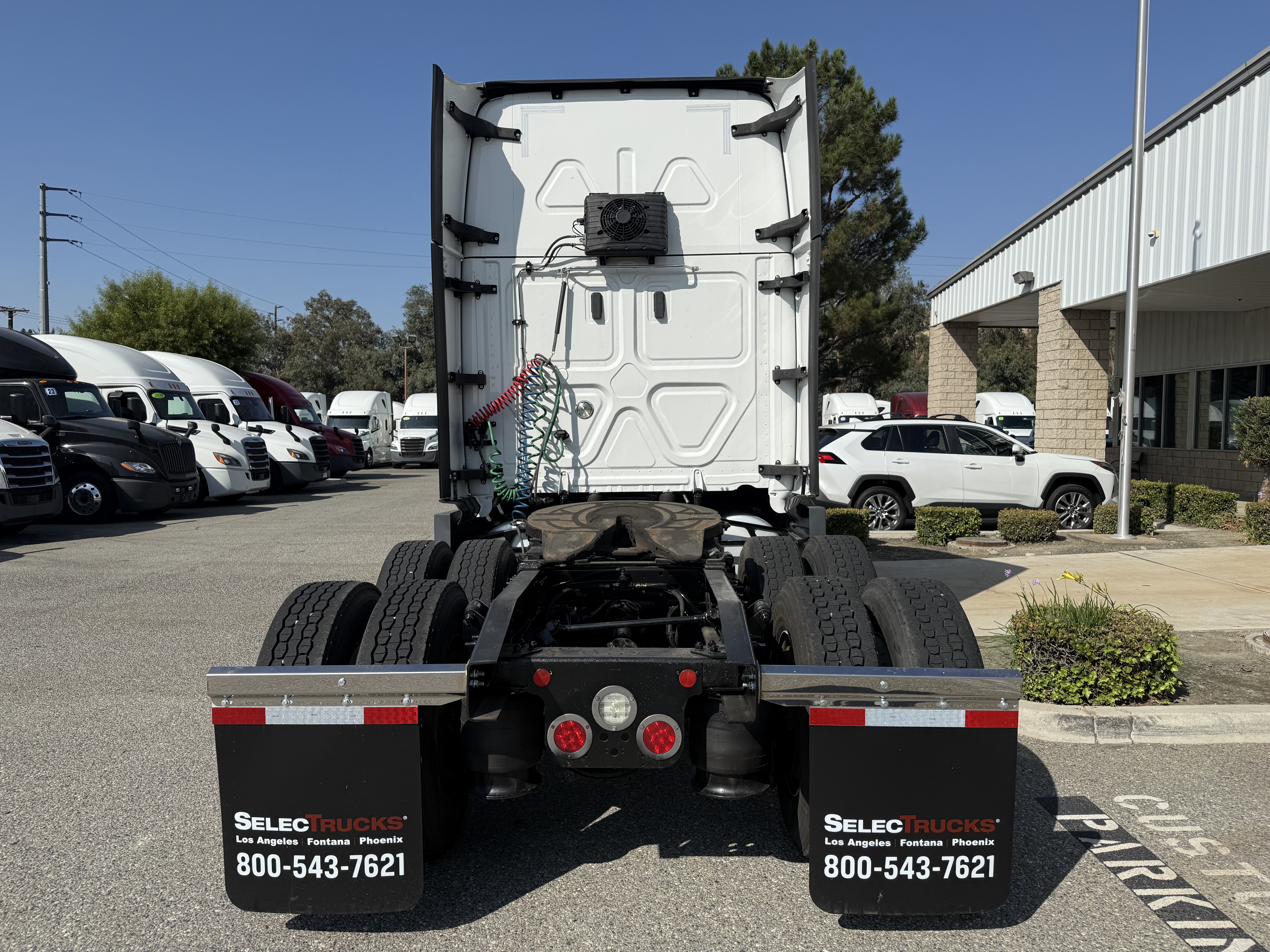 2021 FREIGHTLINER CASCADIA 126SLP - image 7