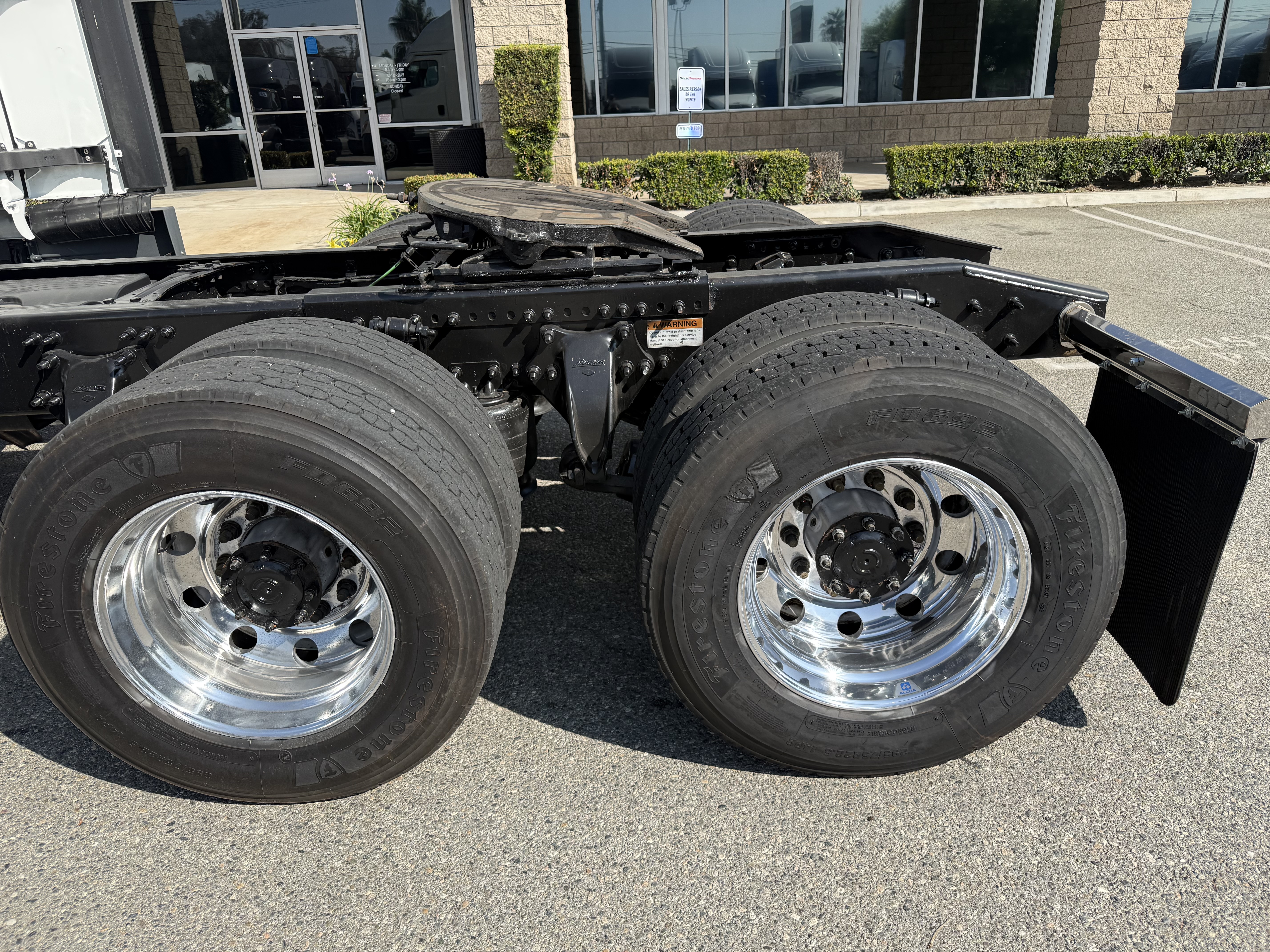 2021 FREIGHTLINER CASCADIA 126SLP - image 5