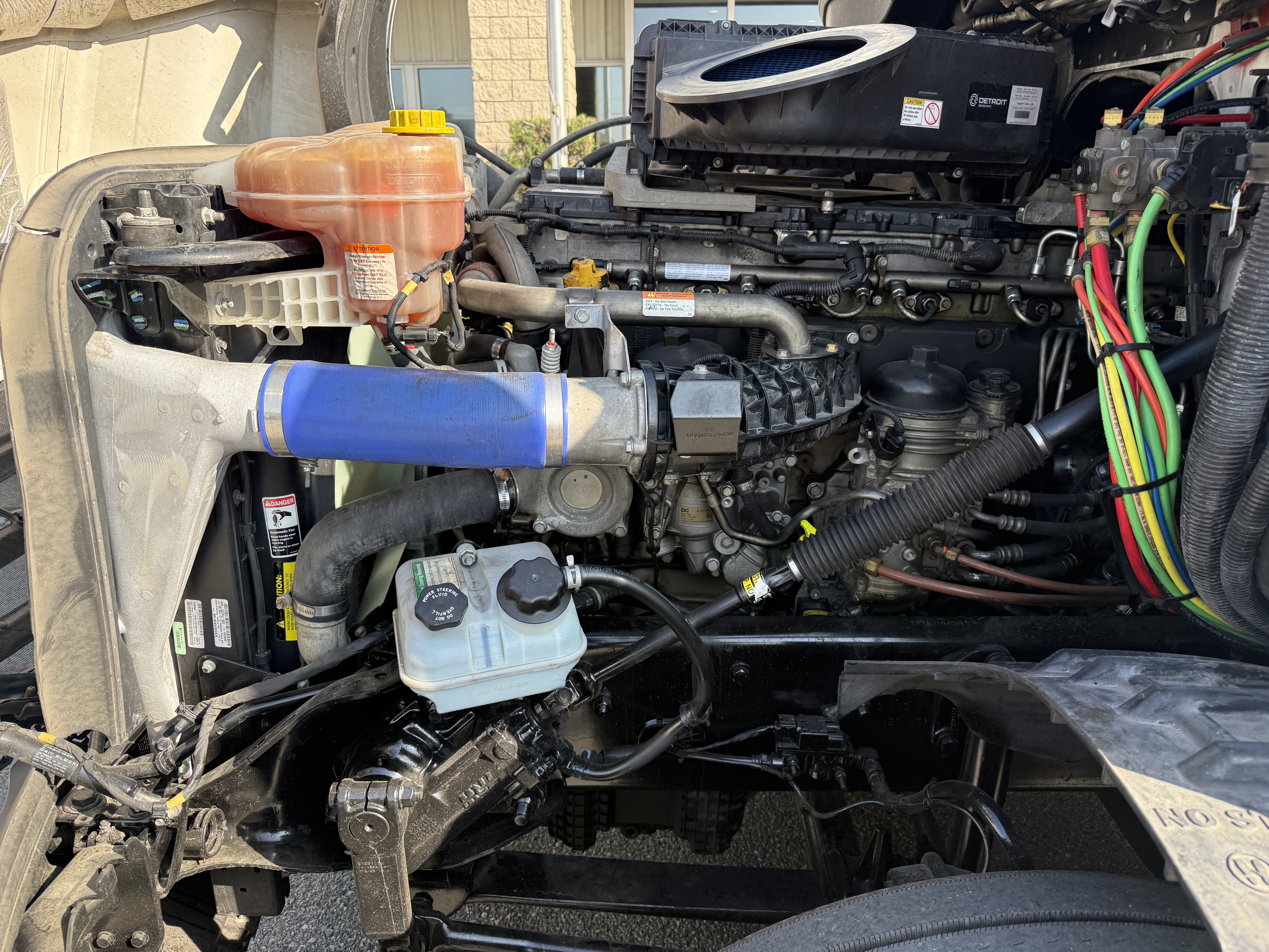 2021 FREIGHTLINER CASCADIA 126SLP - image 13