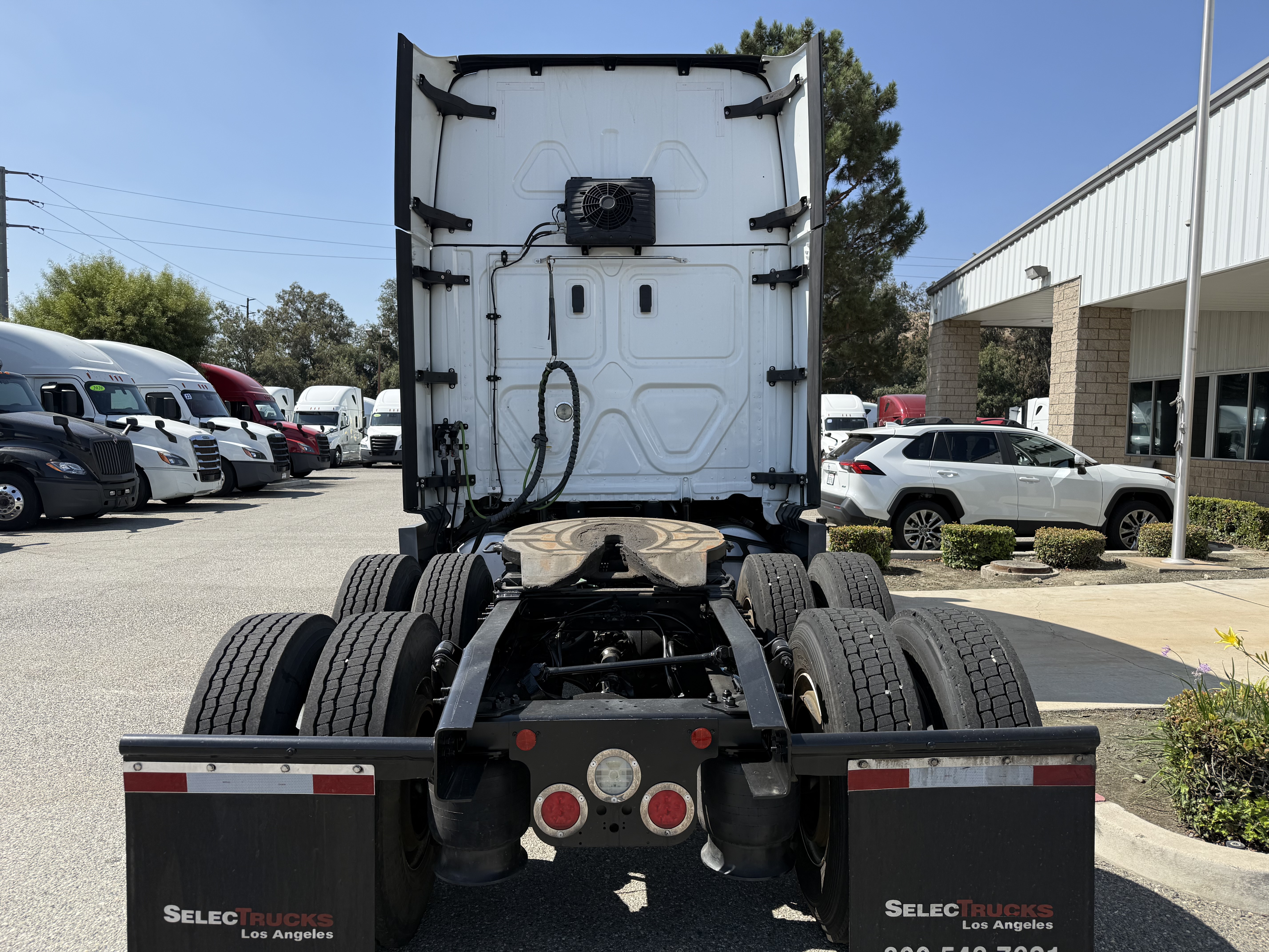 2021 FREIGHTLINER CASCADIA 126SLP - image 5