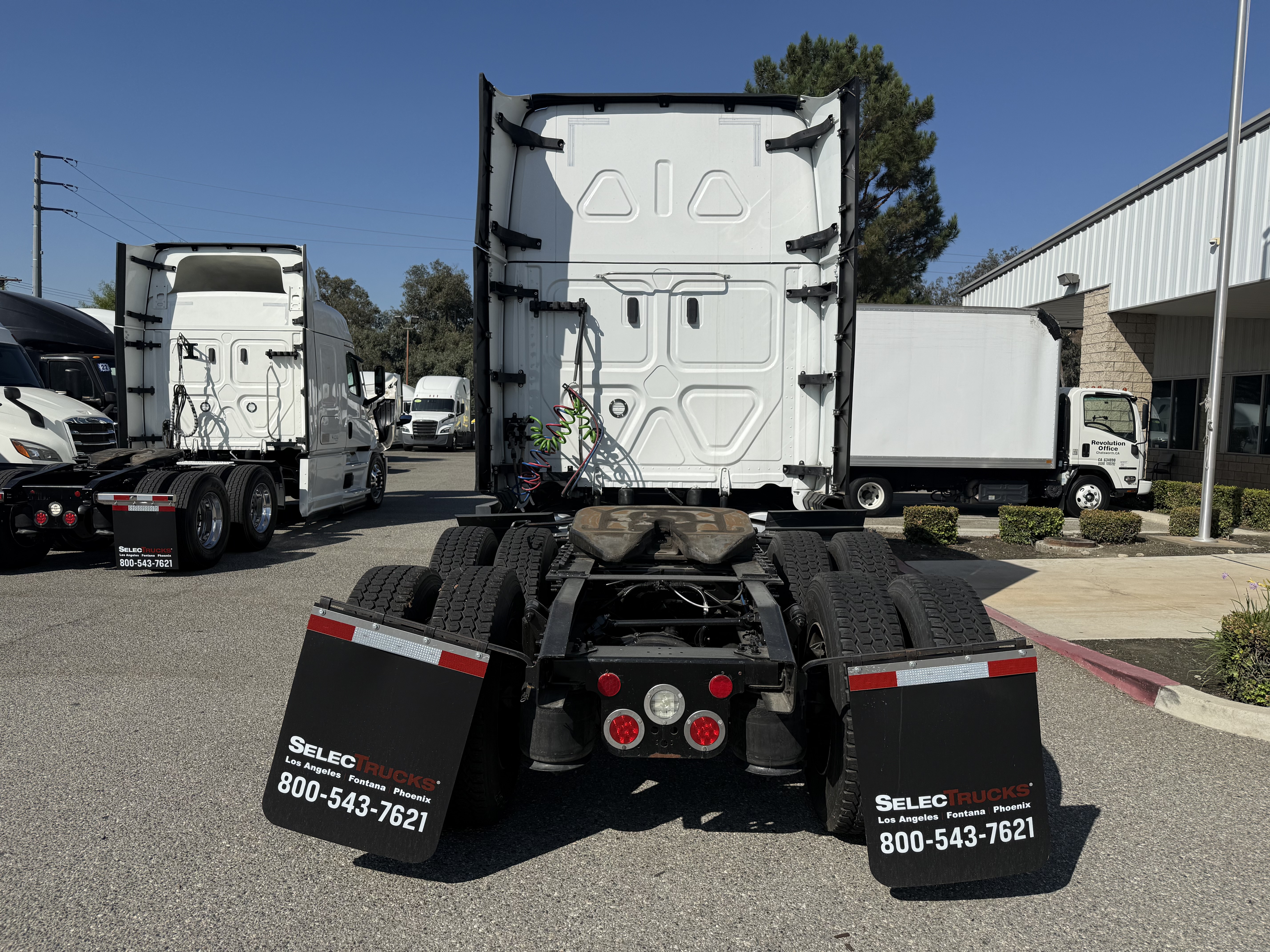 2023 FREIGHTLINER CASCADIA 126SLP - image 5