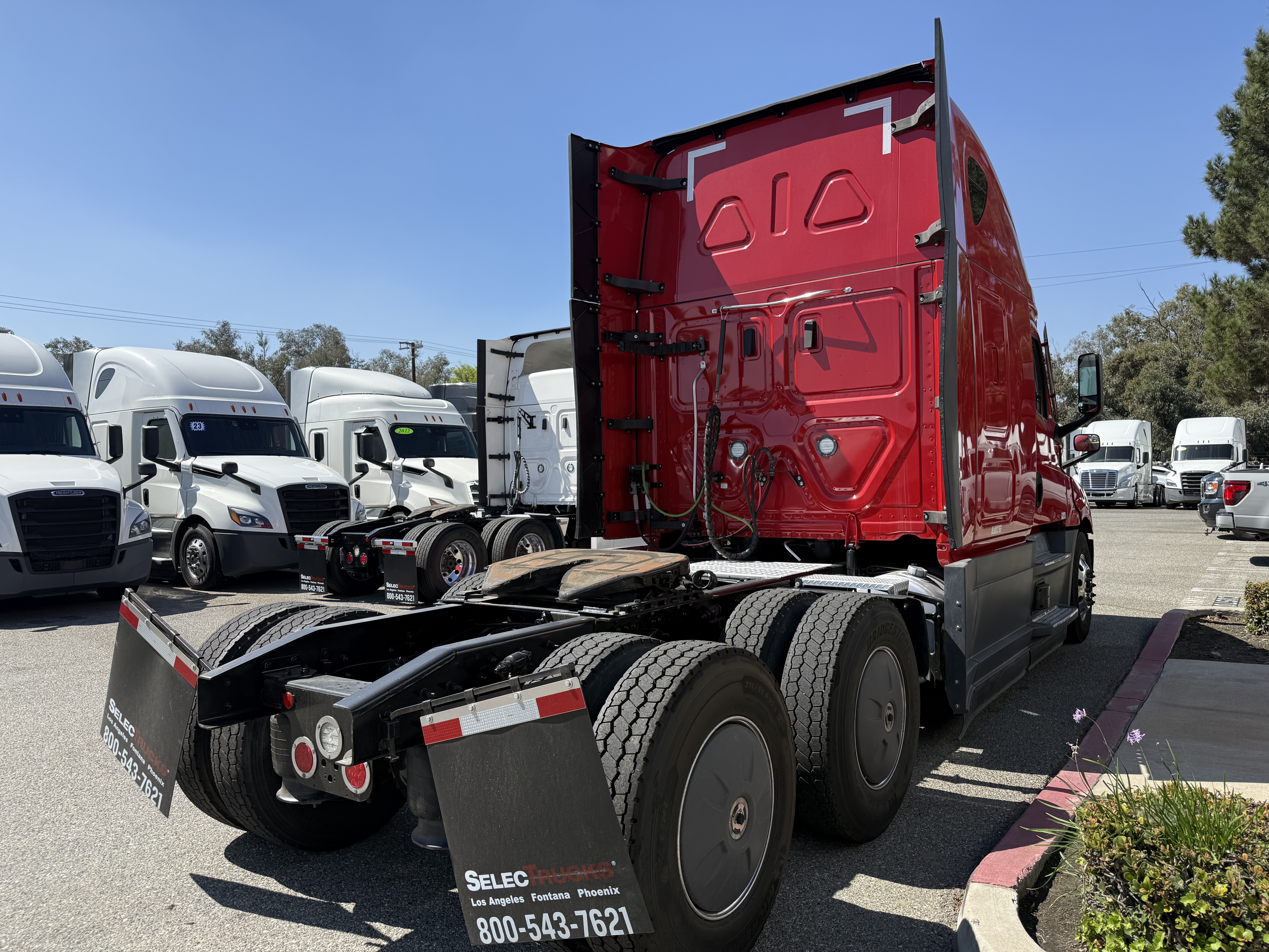 2022 FREIGHTLINER CASCADIA 126SLP - image 8