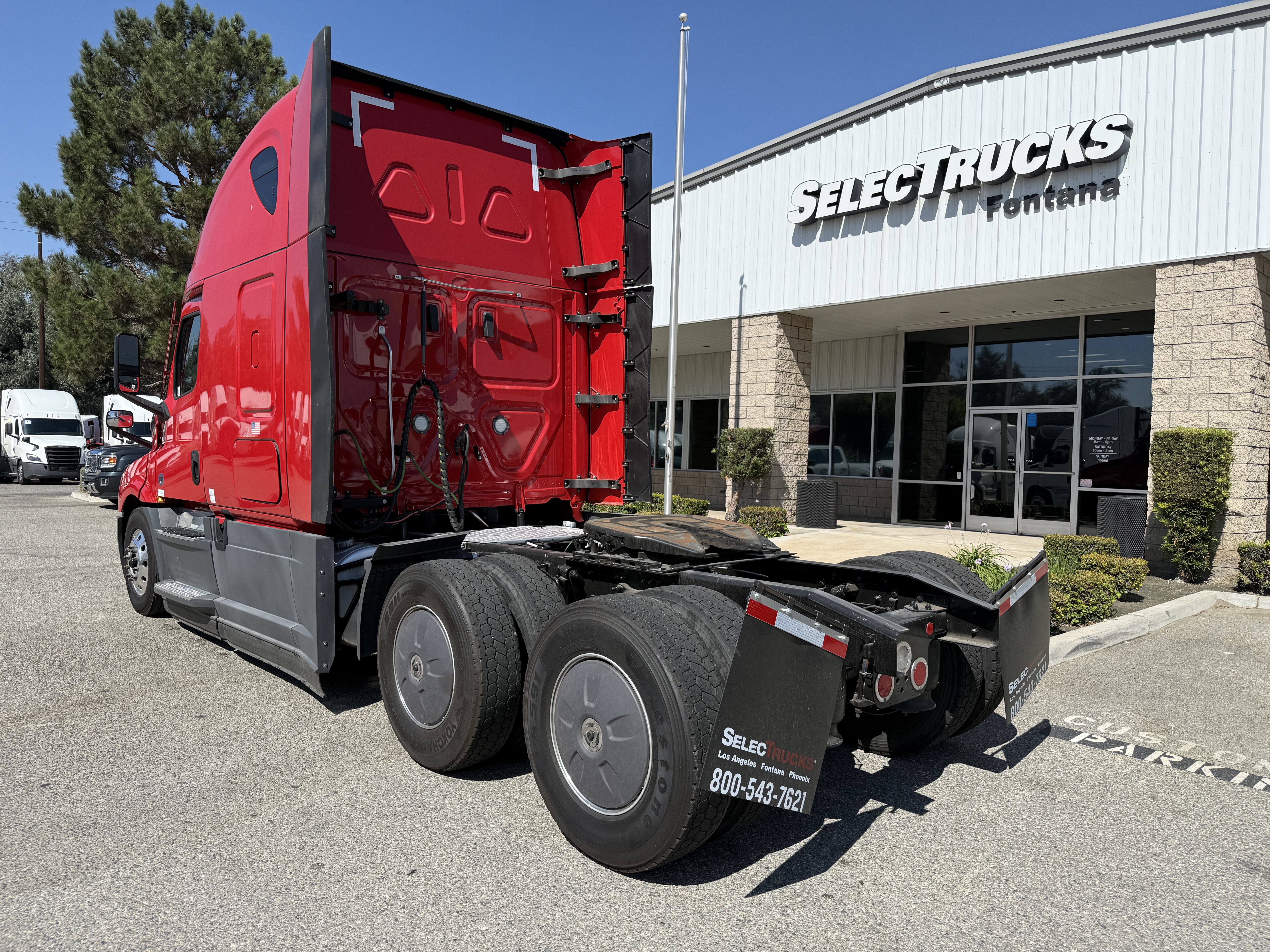 2022 FREIGHTLINER CASCADIA 126SLP - image 4