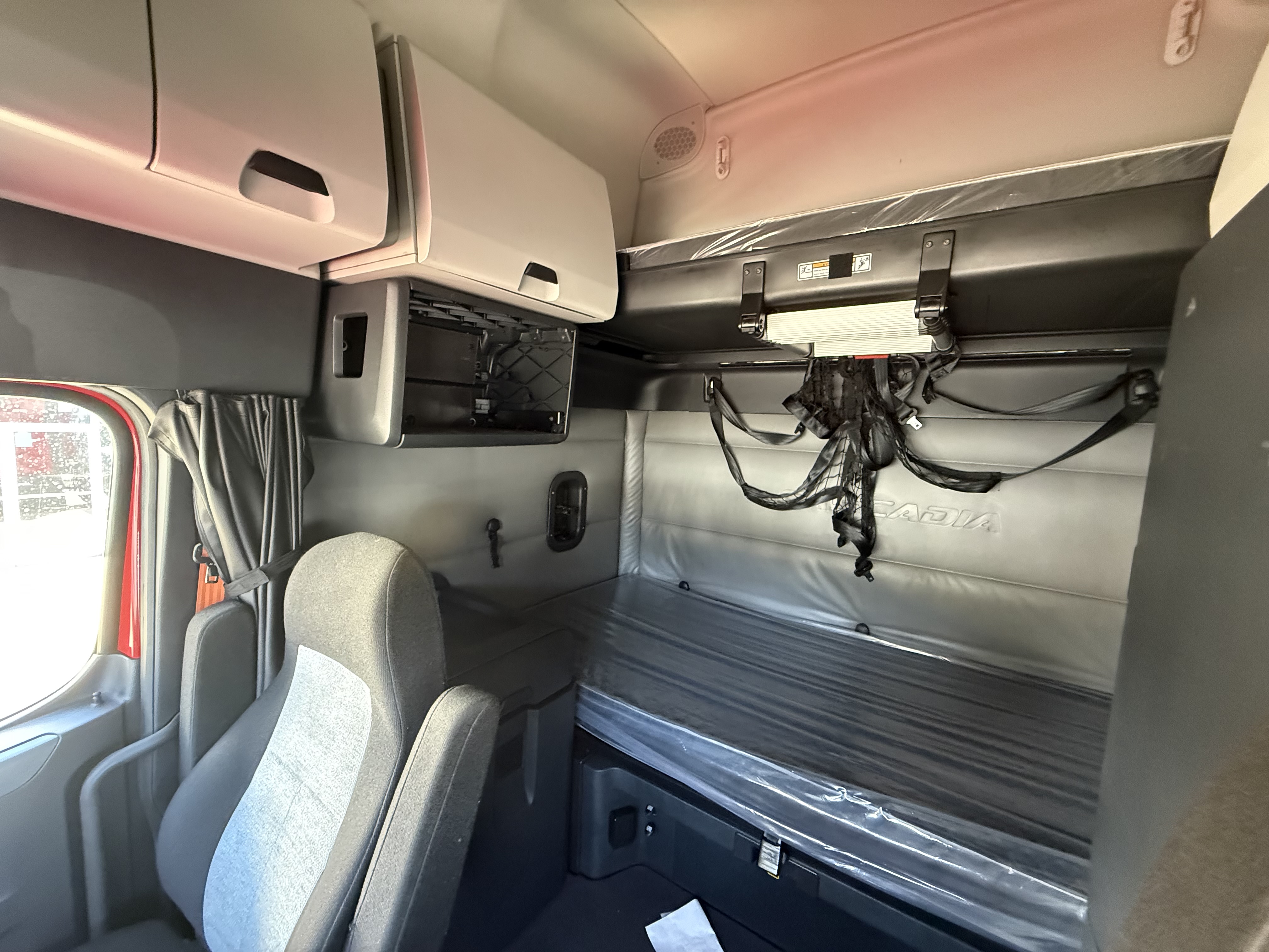 2022 FREIGHTLINER CASCADIA 126SLP - image 16